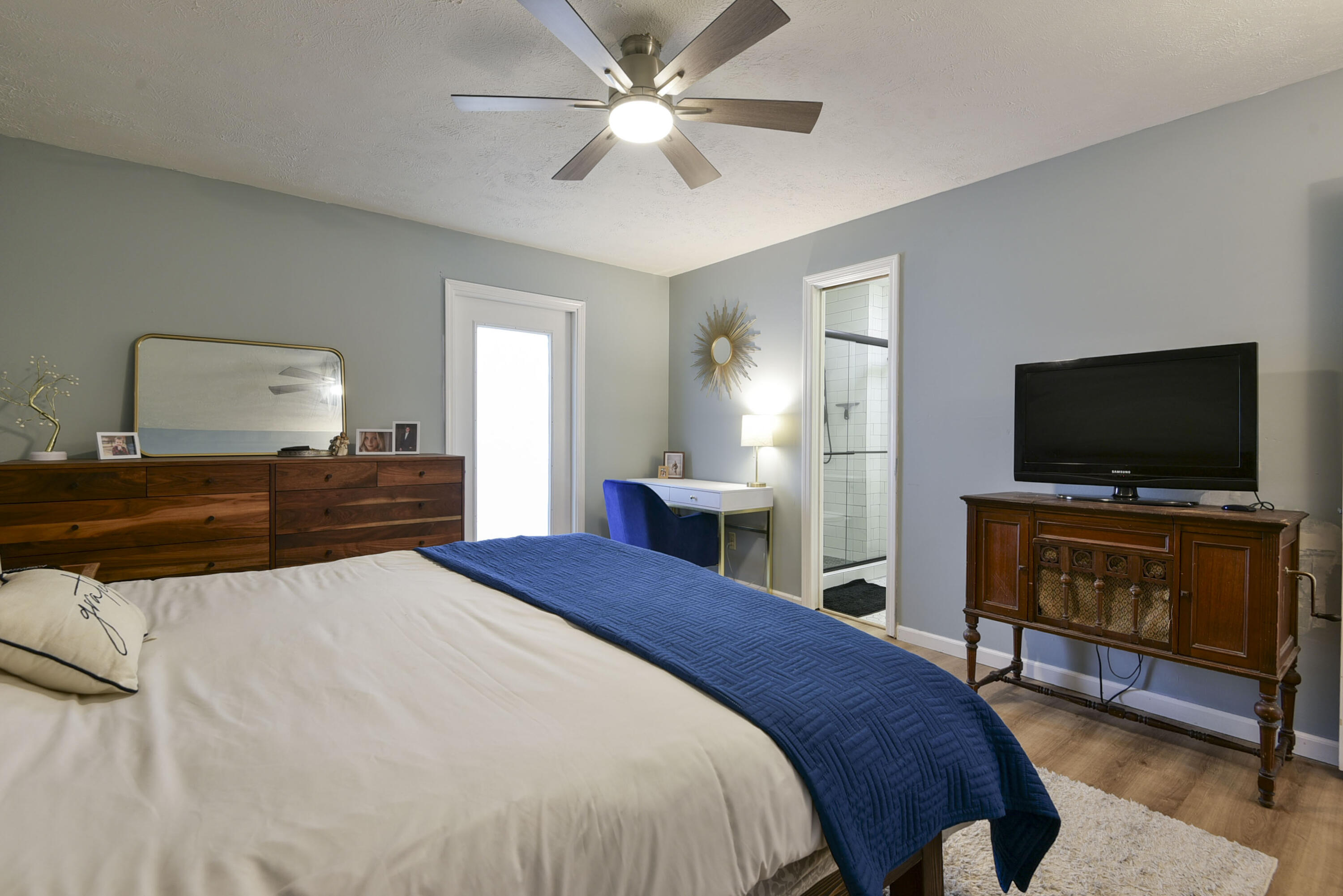 3409 South Rogers Avenue Property Photo 14