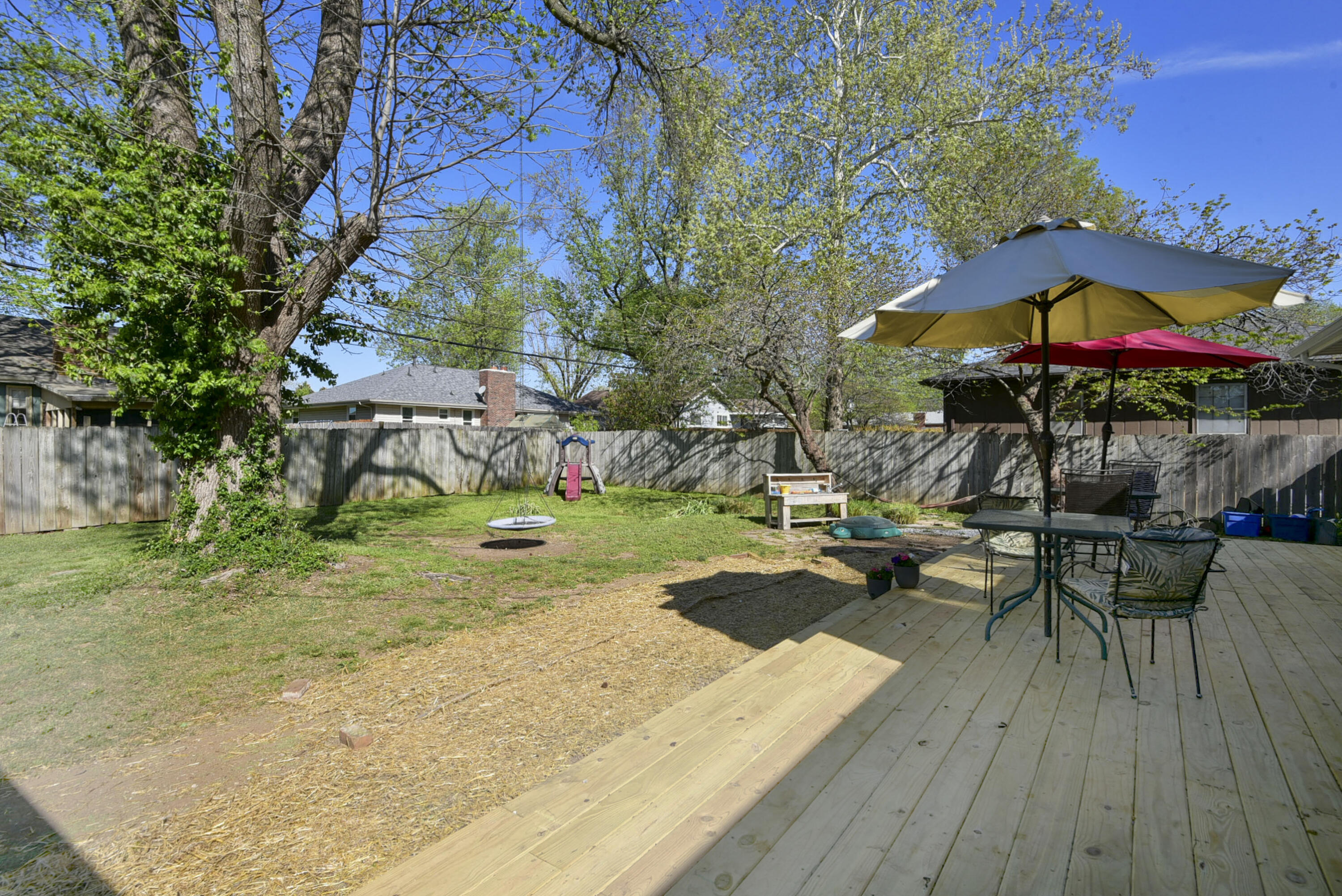 3409 South Rogers Avenue Property Photo 37