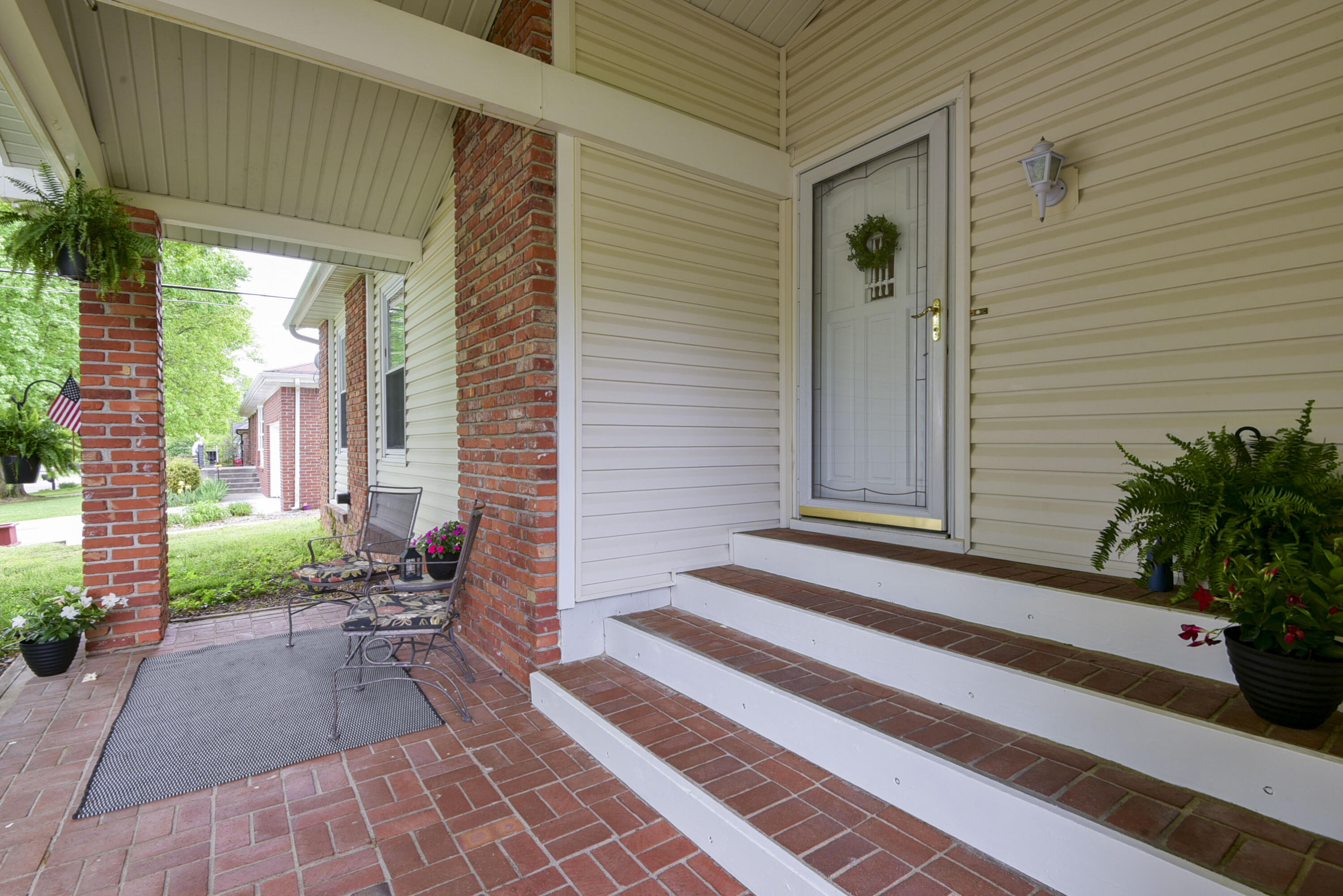 3409 South Rogers Avenue Property Photo 42