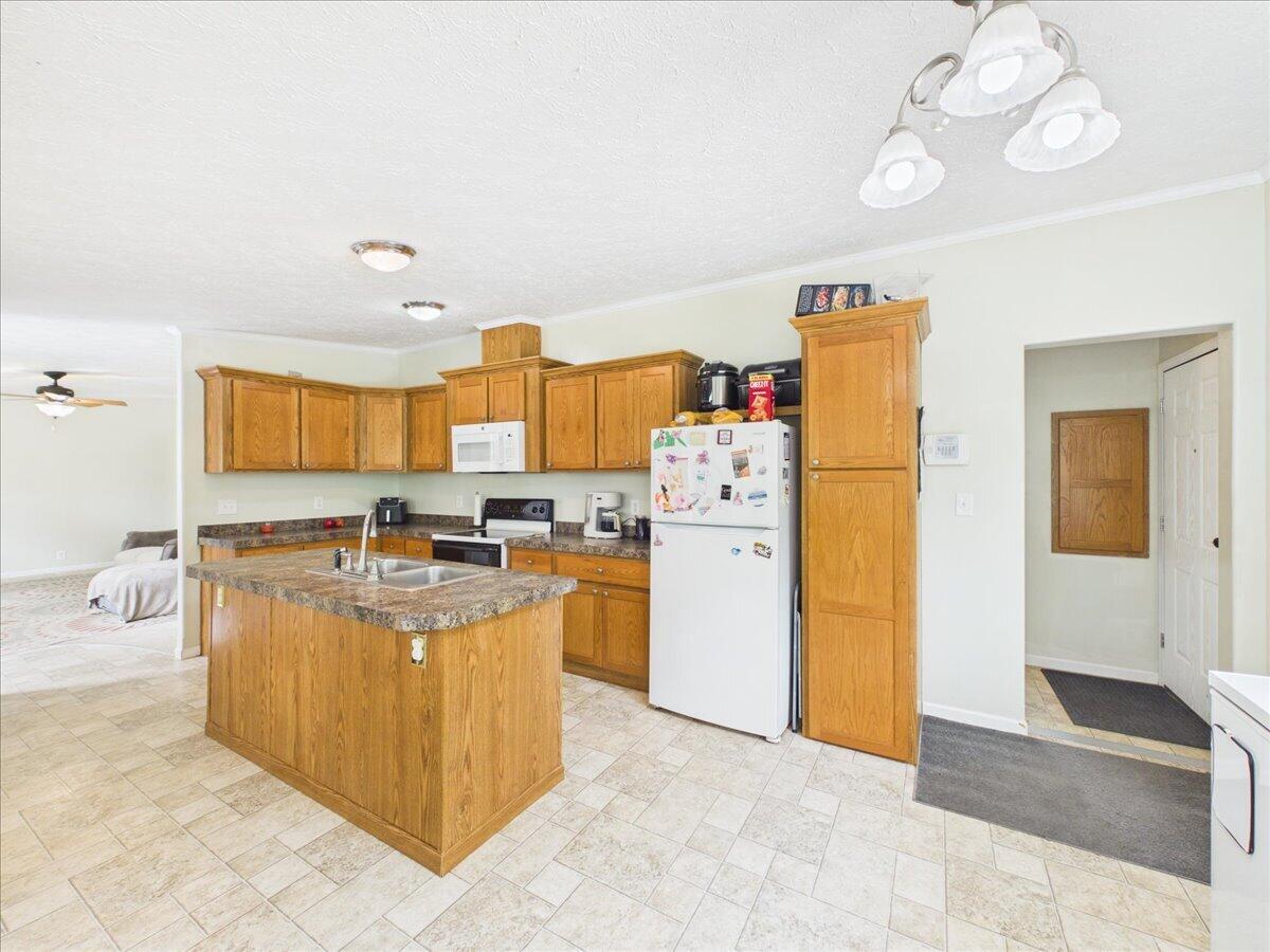 25425 County Road 327 Property Photo 20