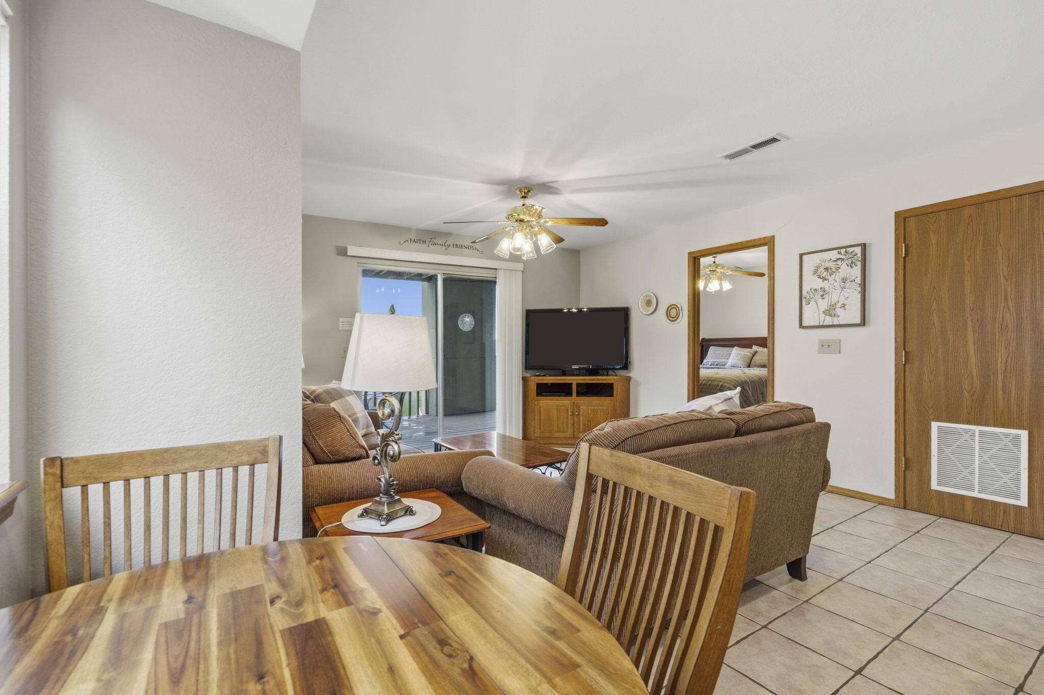 38 Lantern Bay Lane Apt 3 Property Photo 11