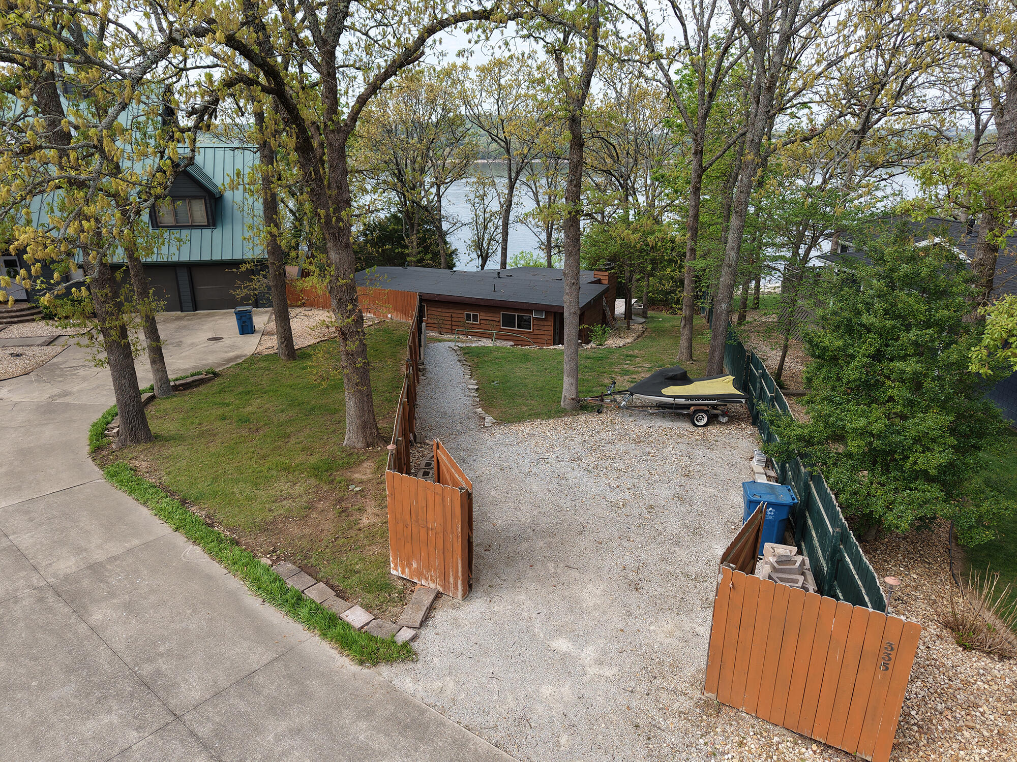 337 Parkside Drive Property Photo 2
