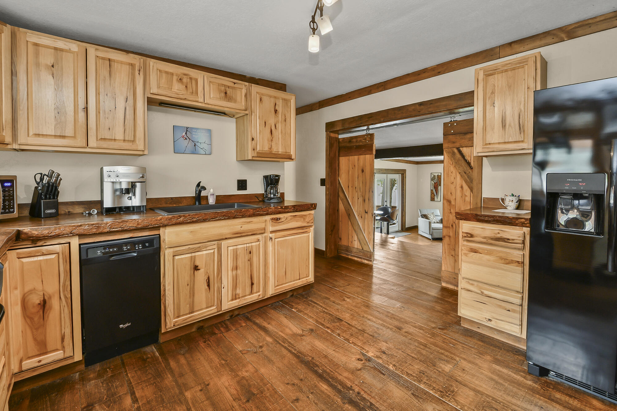 337 Parkside Drive Property Photo 11
