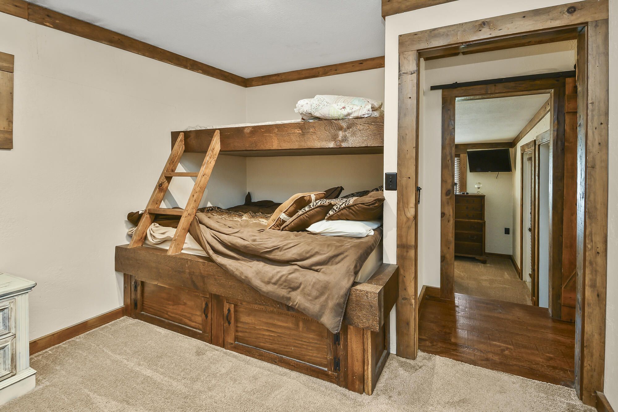 337 Parkside Drive Property Photo 45