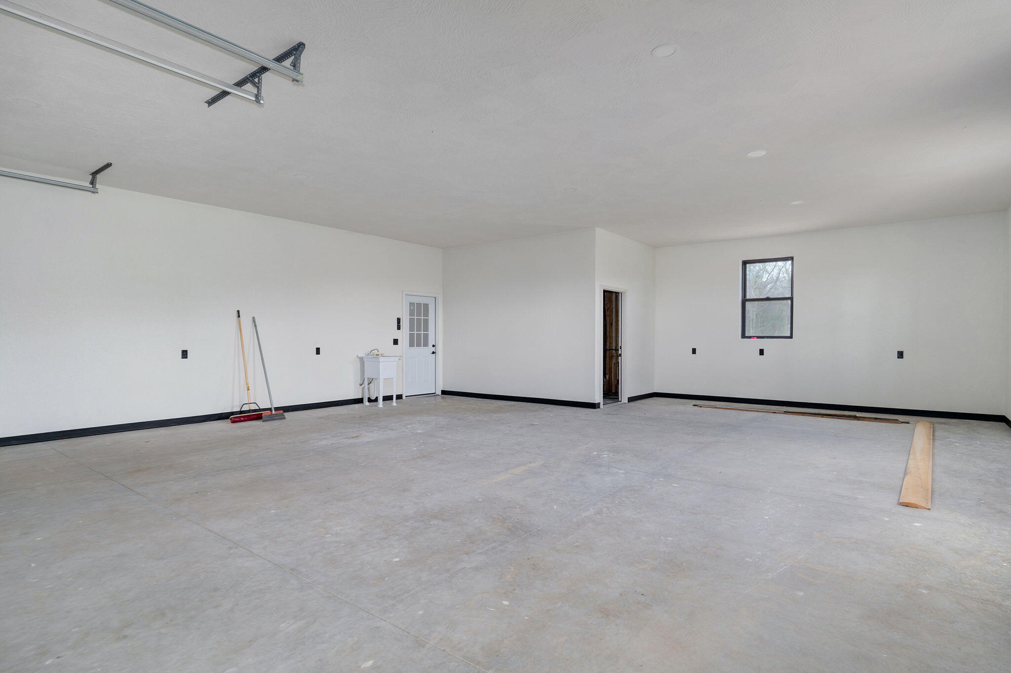 503 A Airport Road Property Photo 55