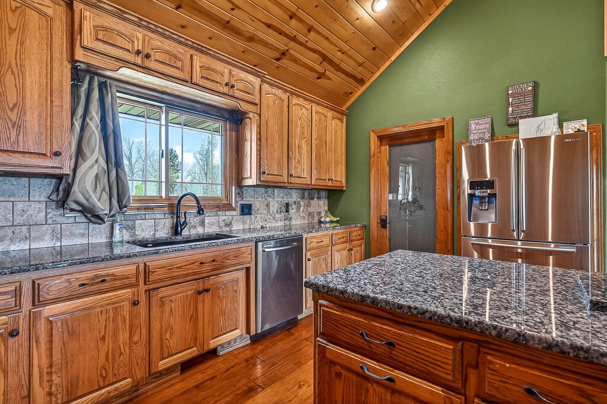 132 County Road 900 Property Photo 14