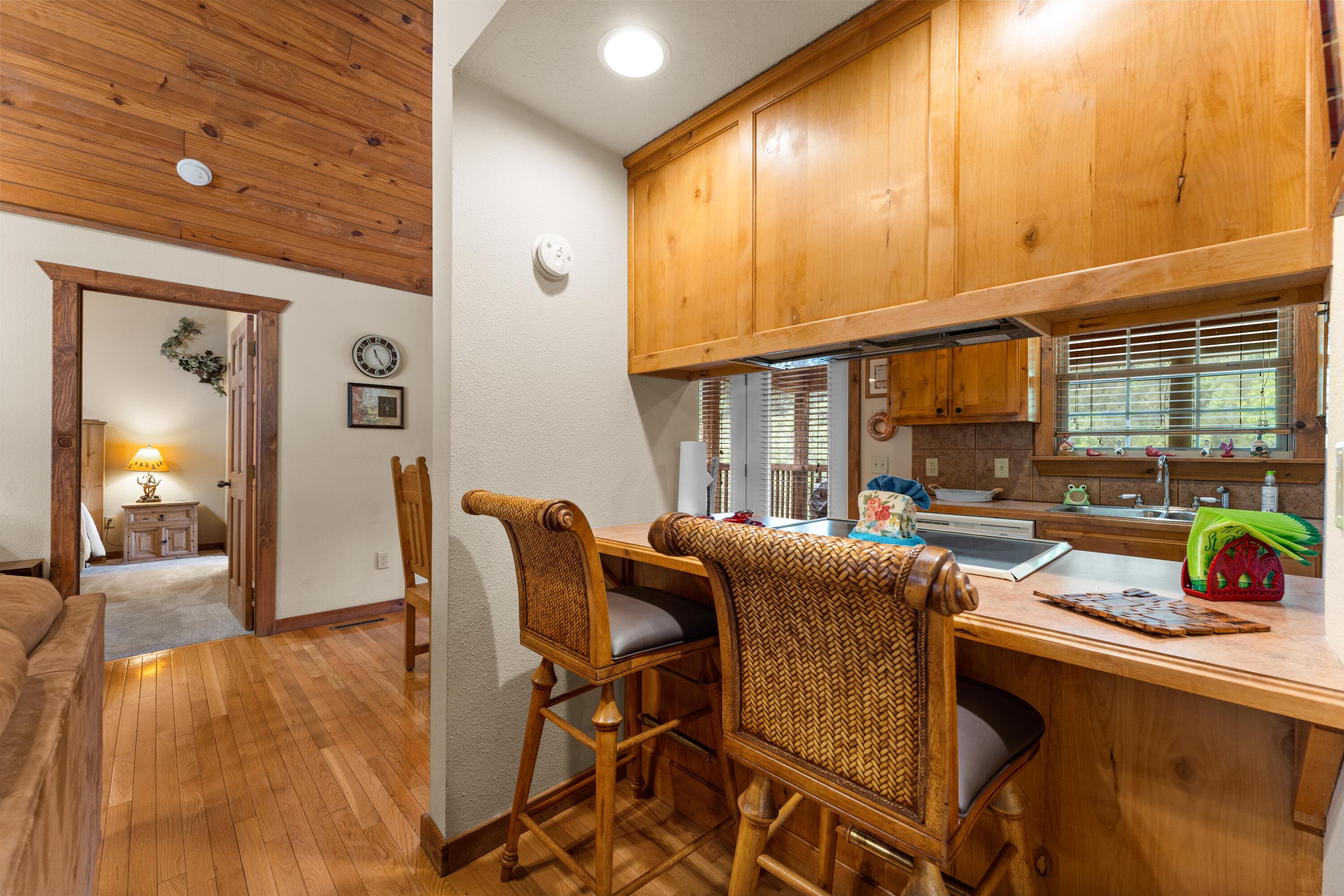 558 Baldknobber Drive 49 Property Photo 10