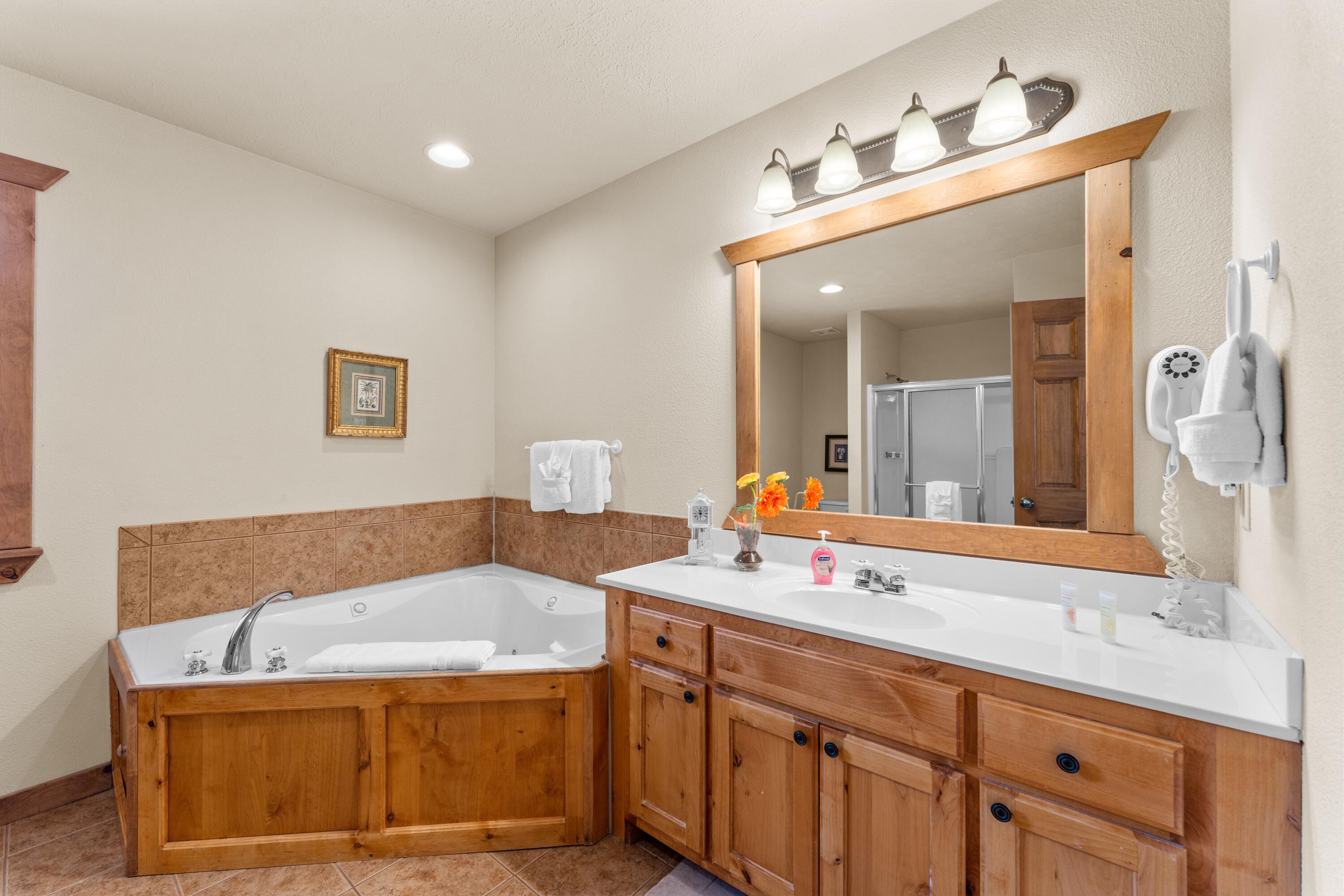 558 Baldknobber Drive 49 Property Photo 14