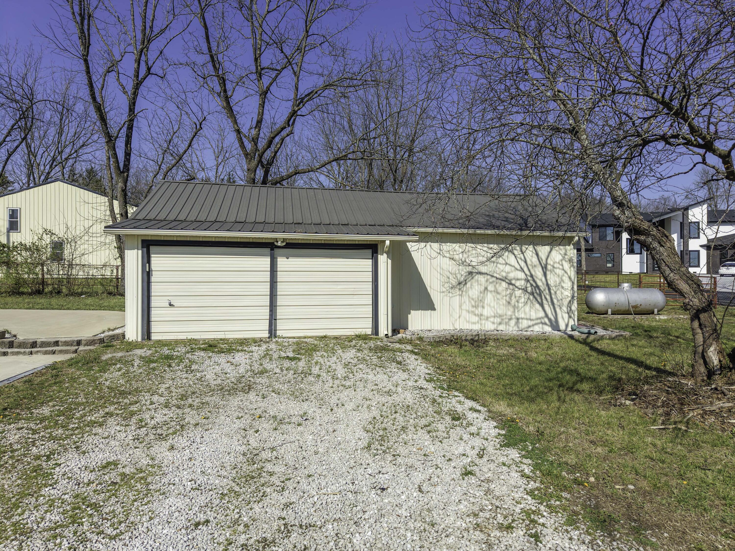 2031 North Farm Rd 197 Property Photo 29