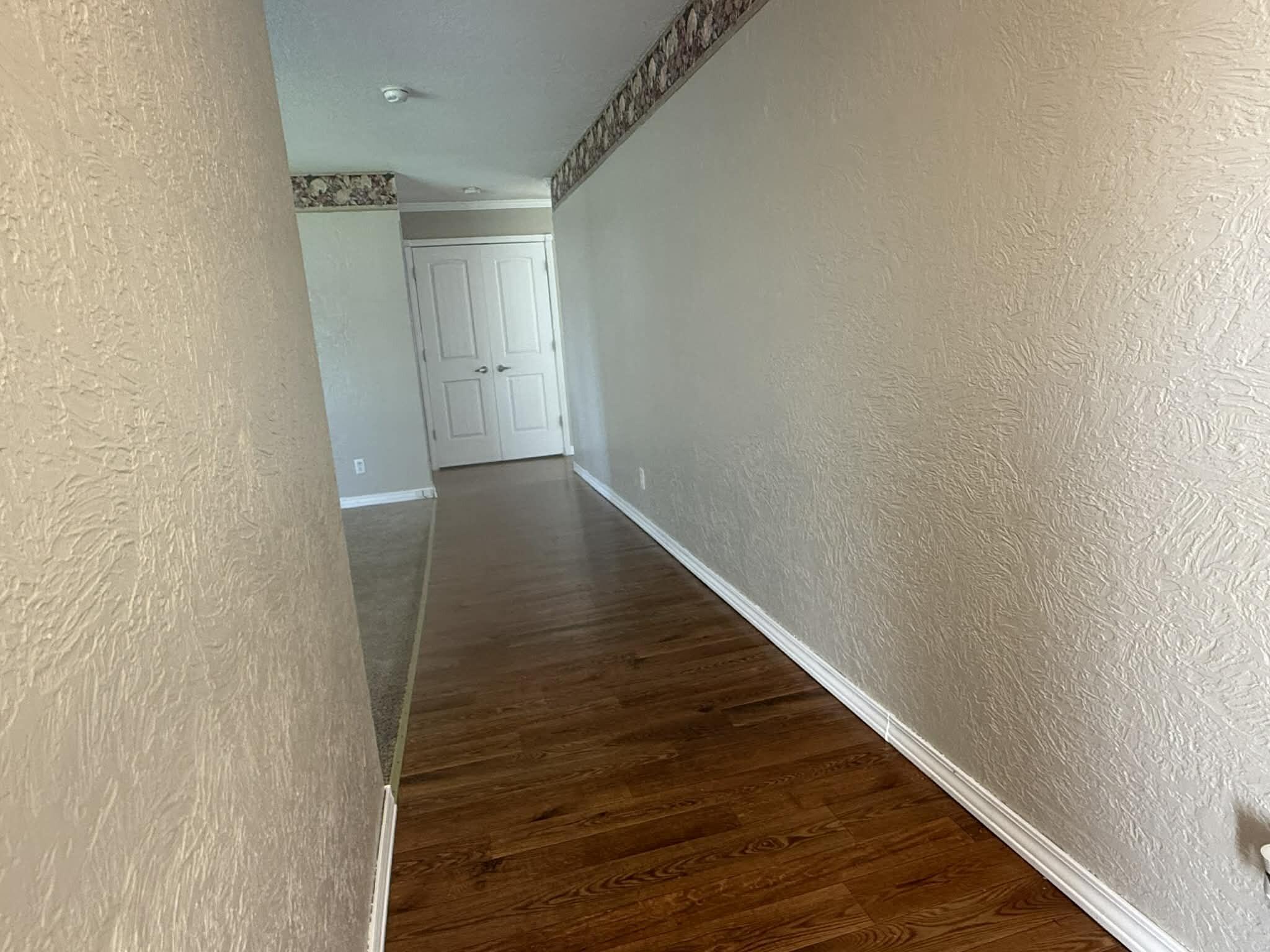 1006 East 10th Street Property Photo 4