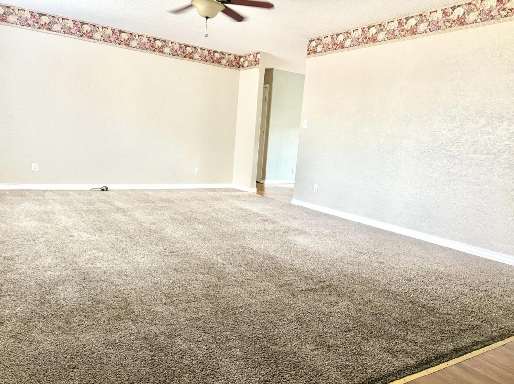 1006 East 10th Street Property Photo 5