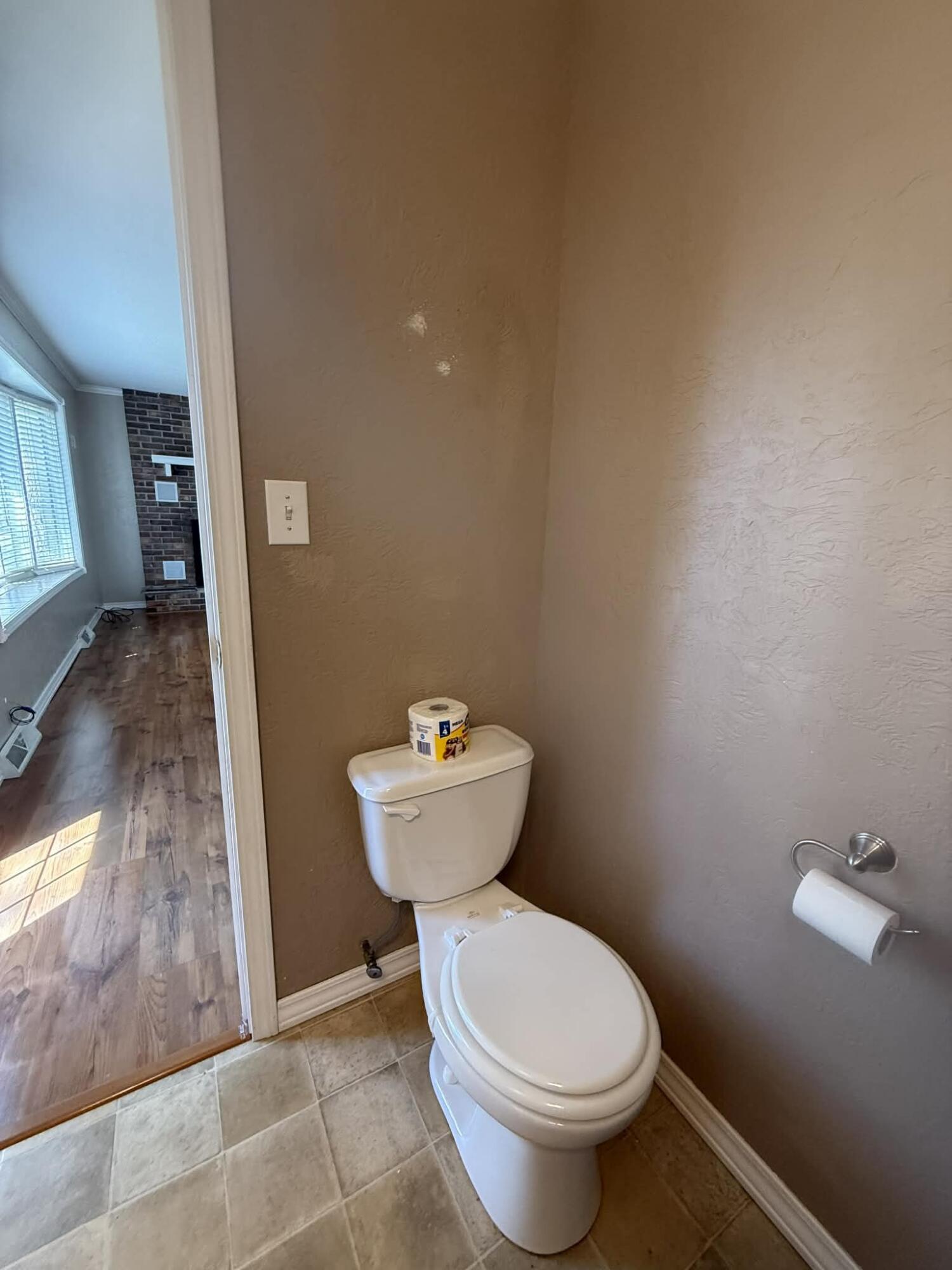 1006 East 10th Street Property Photo 17