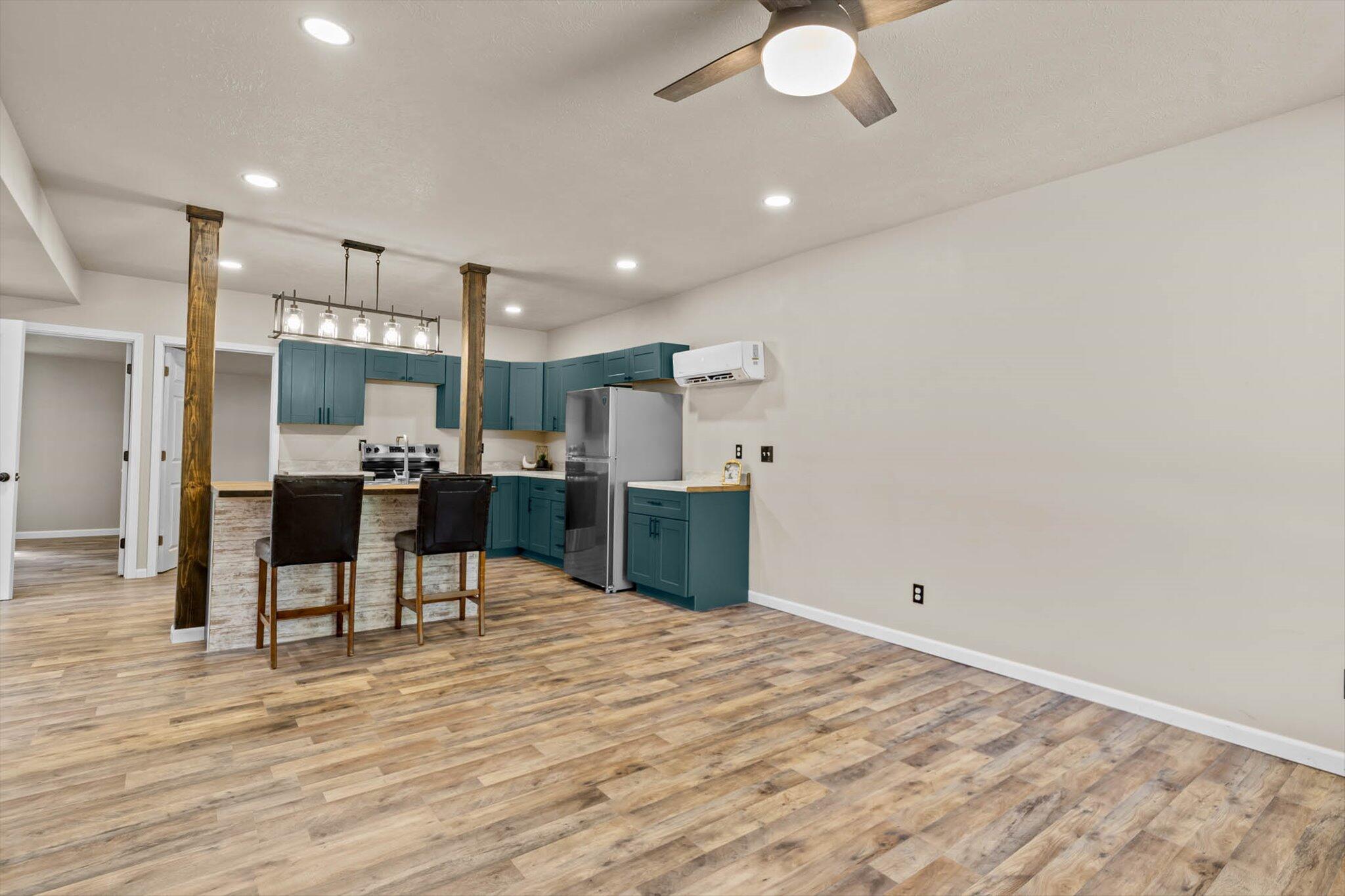 630 West North Street Property Photo 6