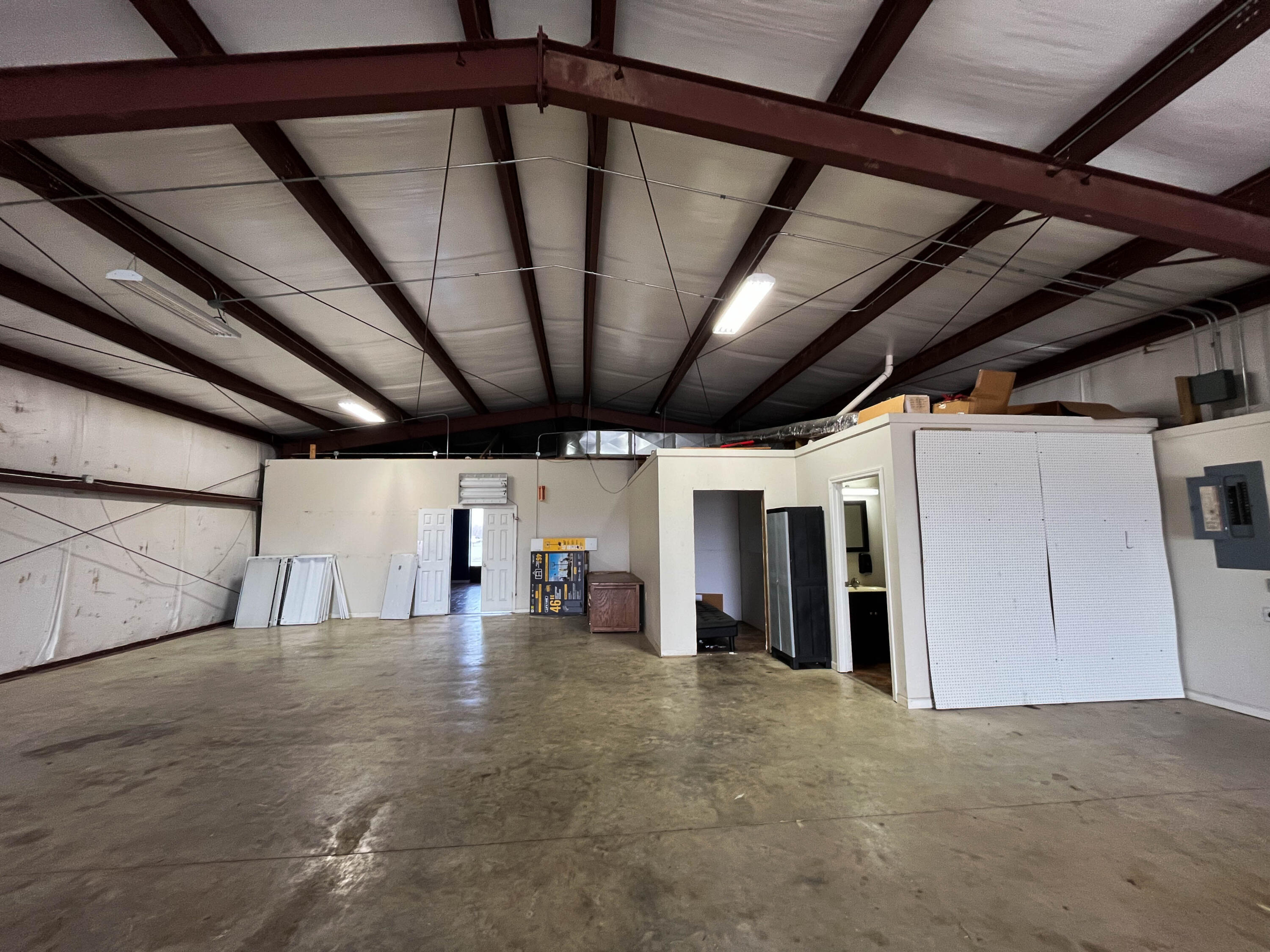 1431 Commerce Drive Property Photo 9