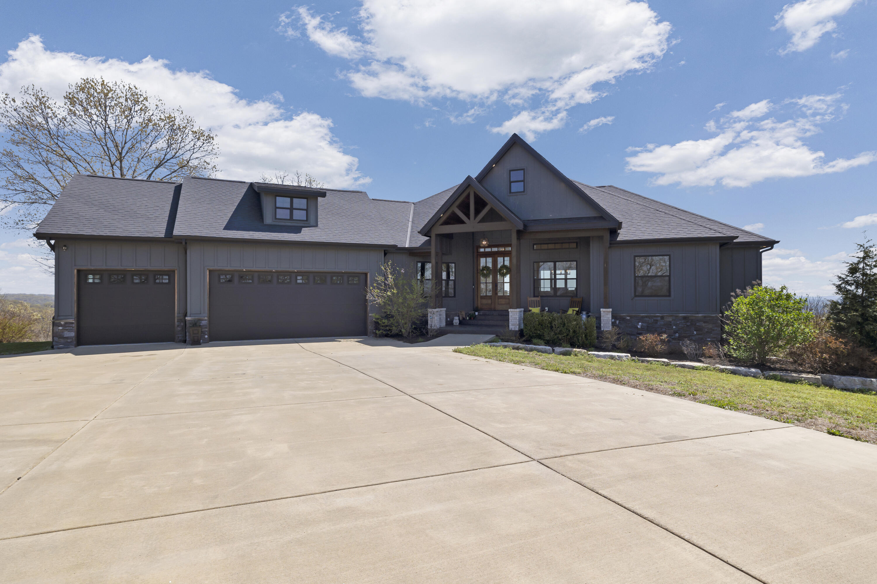 226 Chalcedony Court Property Photo 7