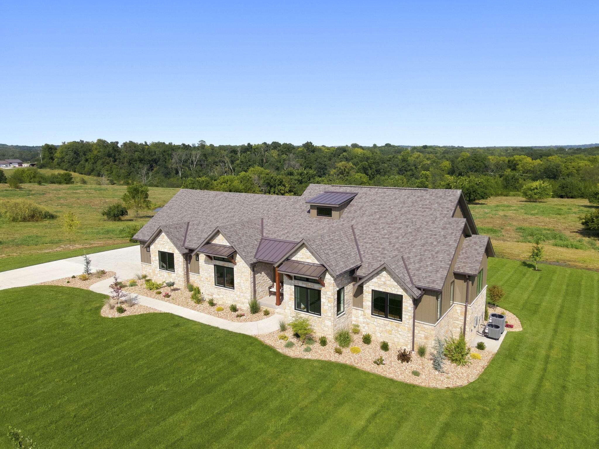 1024 Muskego Road Property Photo 5