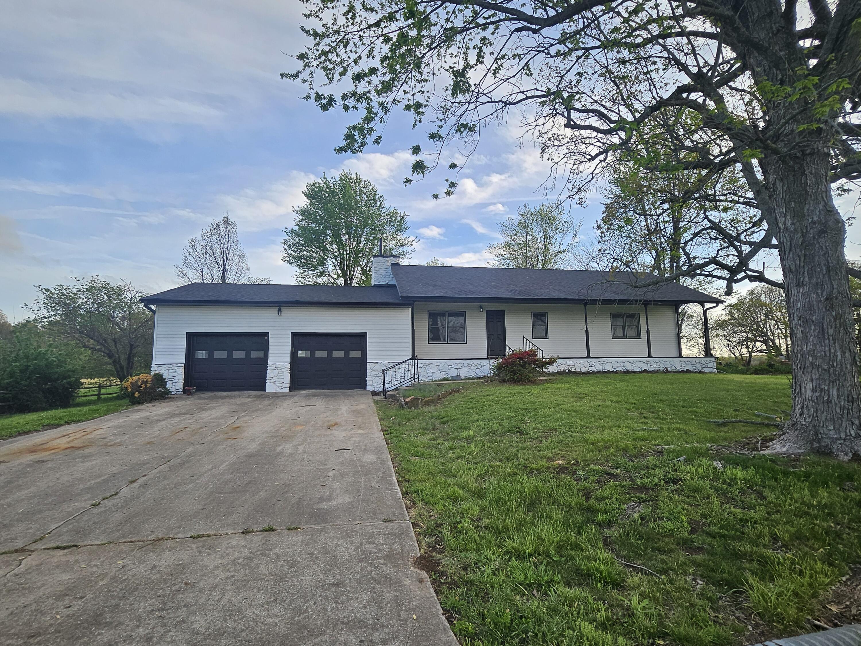 7647 Lawrence 2210 Property Photo 1