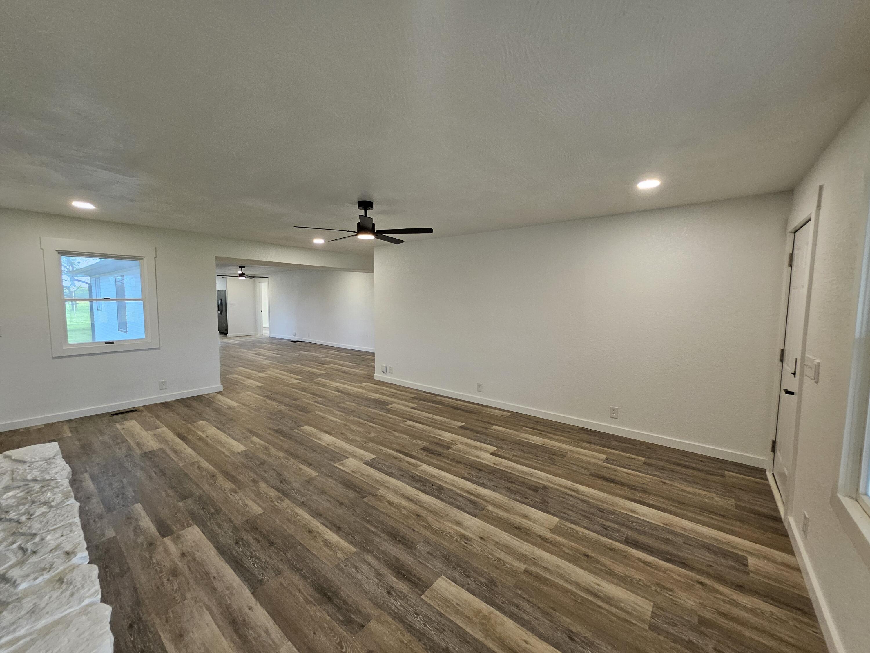 7647 Lawrence 2210 Property Photo 13