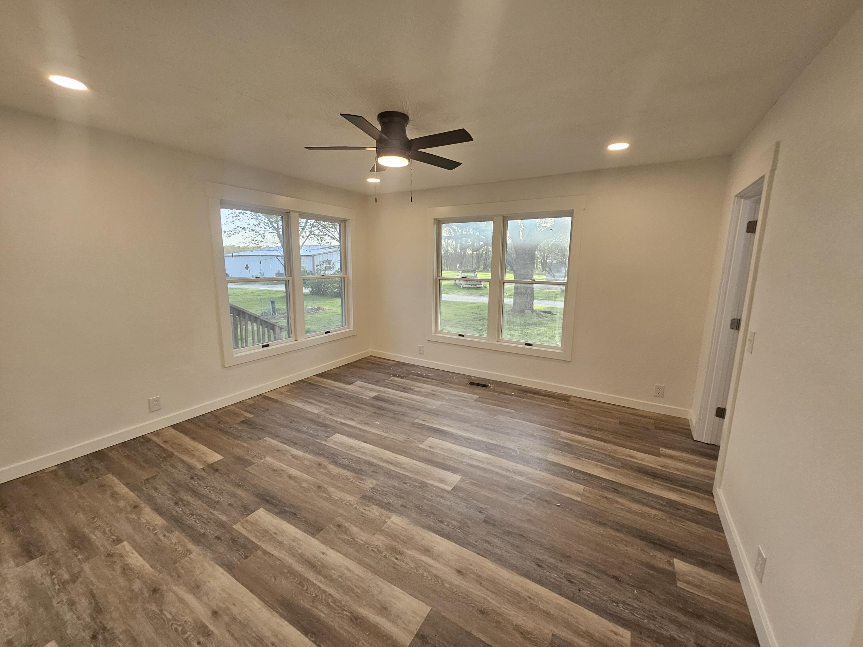 7647 Lawrence 2210 Property Photo 15