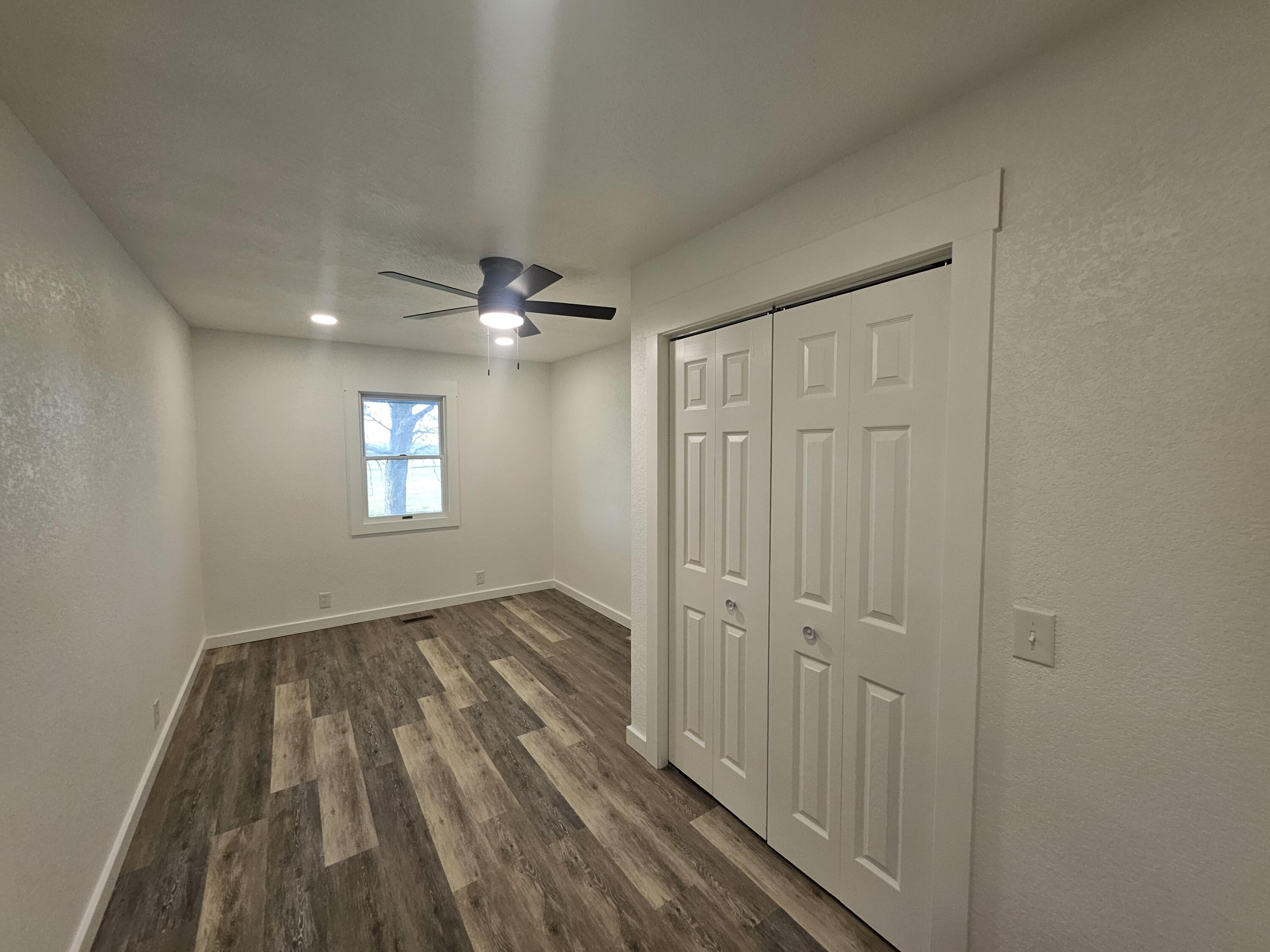 7647 Lawrence 2210 Property Photo 20