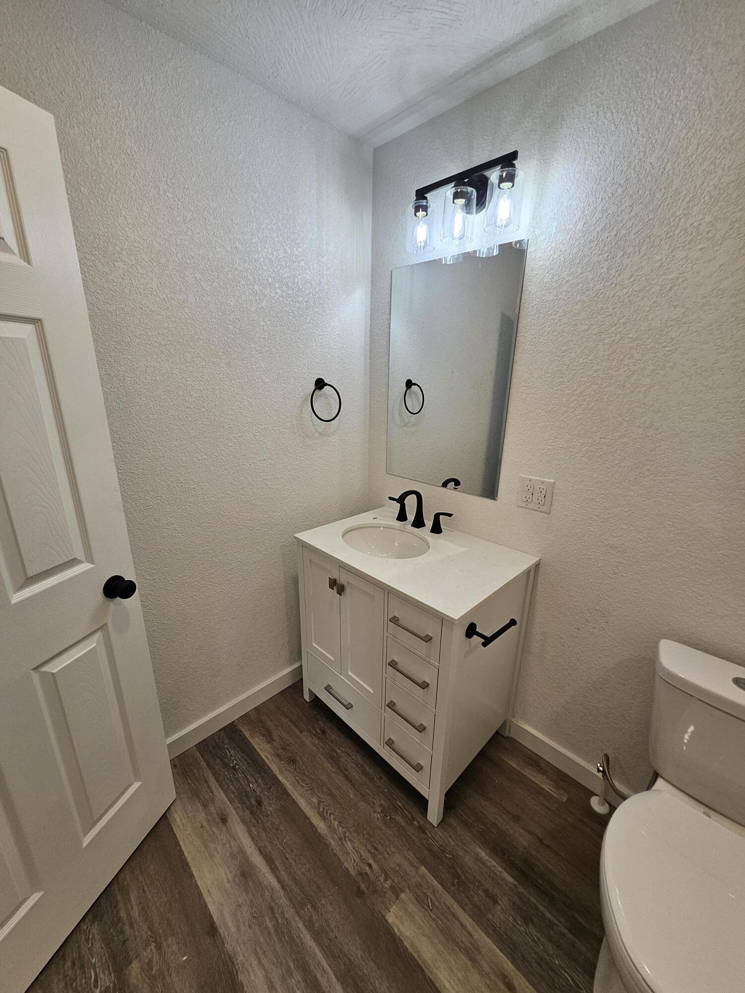 7647 Lawrence 2210 Property Photo 28