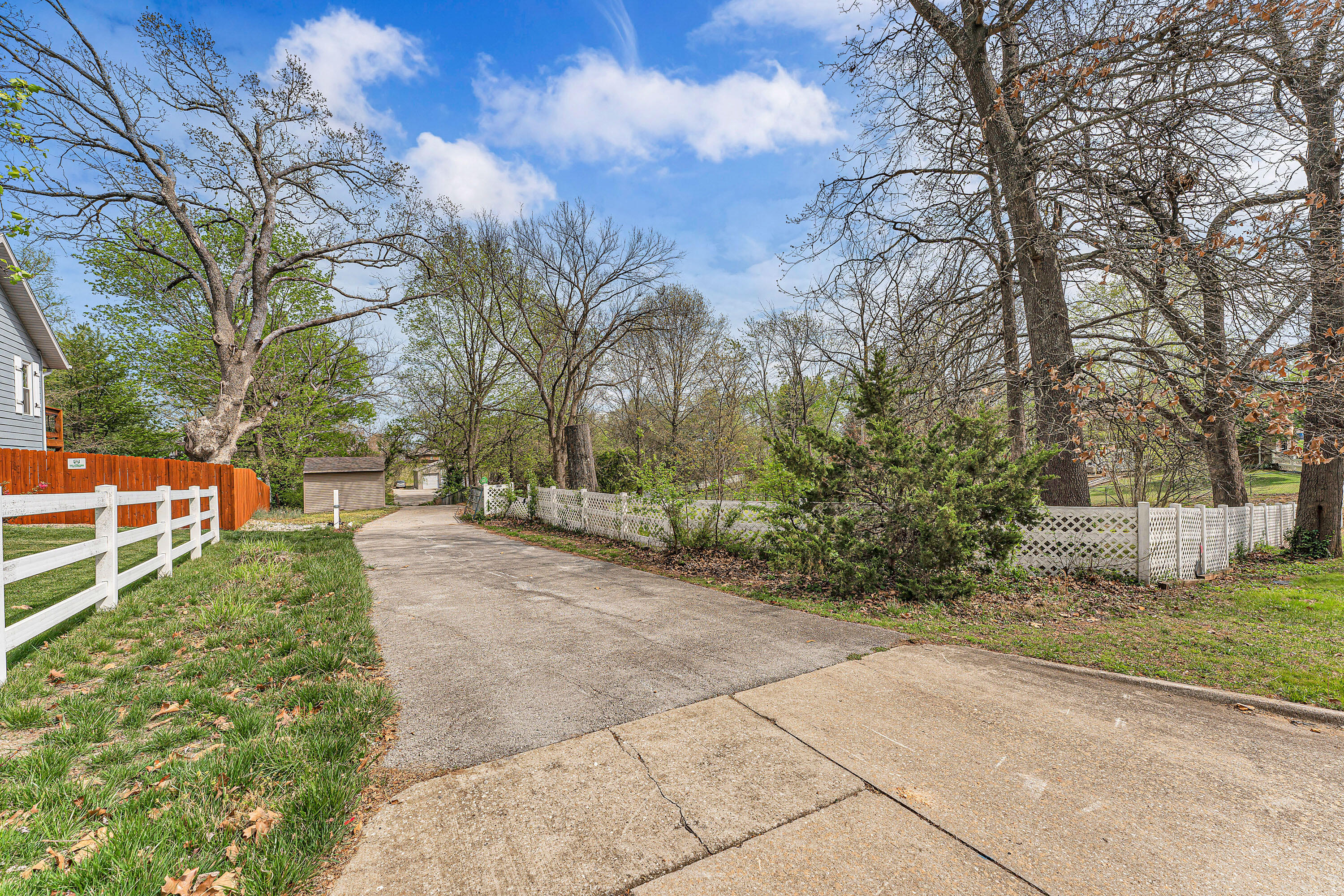 308 North Hightower Avenue Property Photo 4