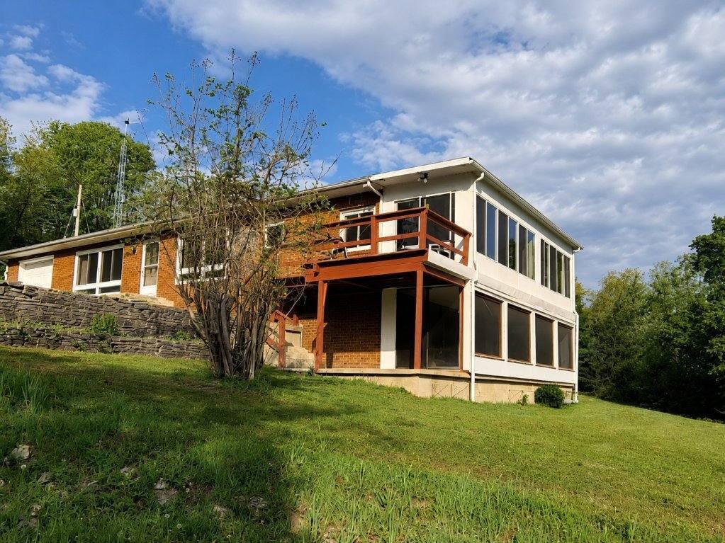 31 Parkview Circle Property Photo 4