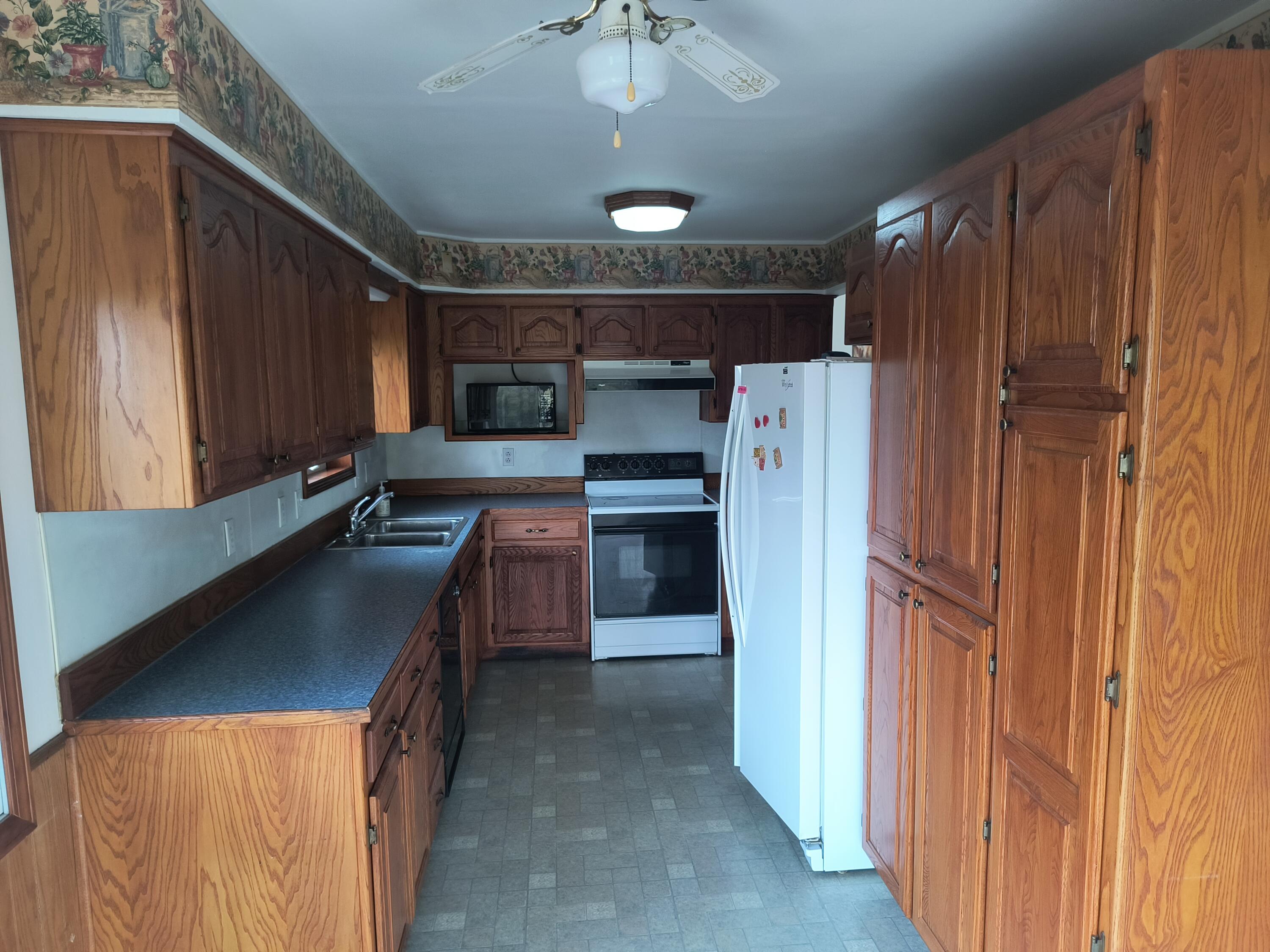 31 Parkview Circle Property Photo 9