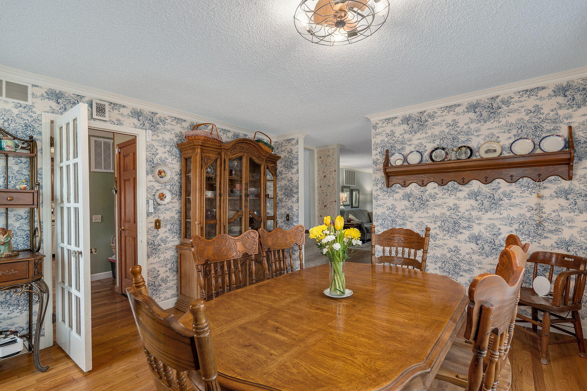 103 R J Lane Property Photo 12