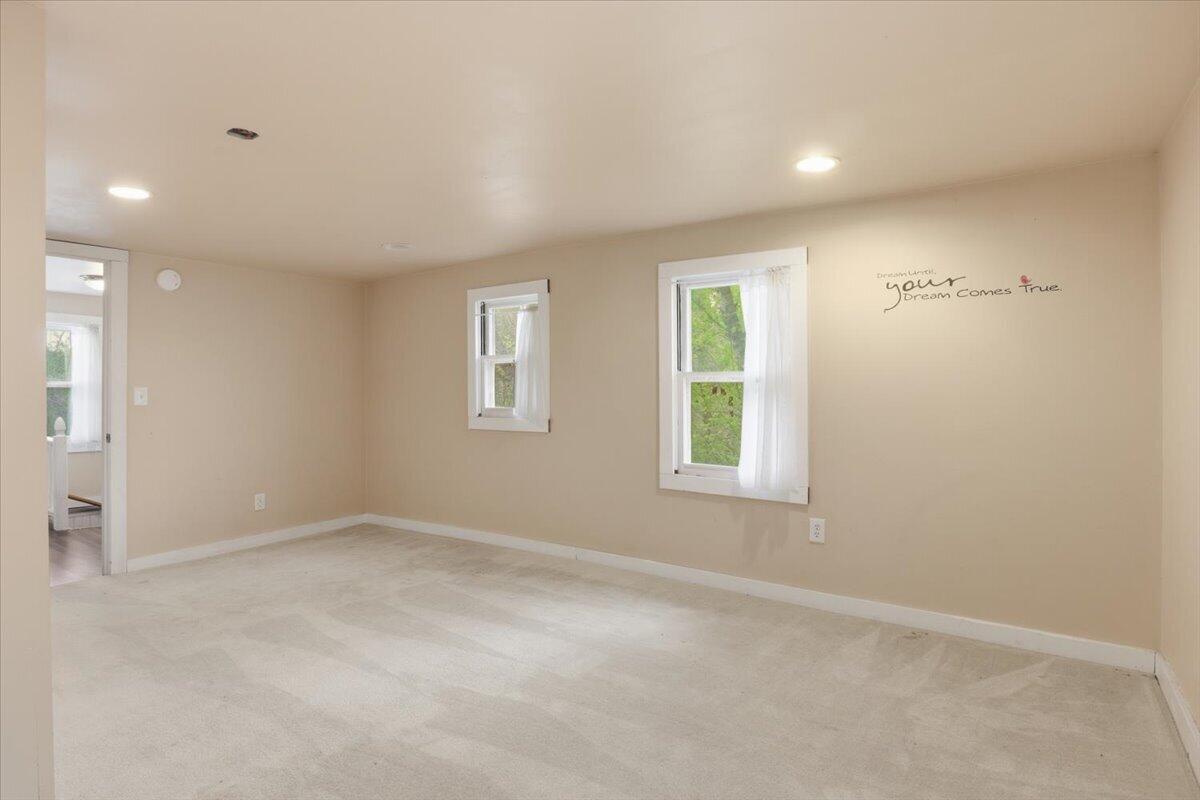82 Watermill Road Property Photo 28