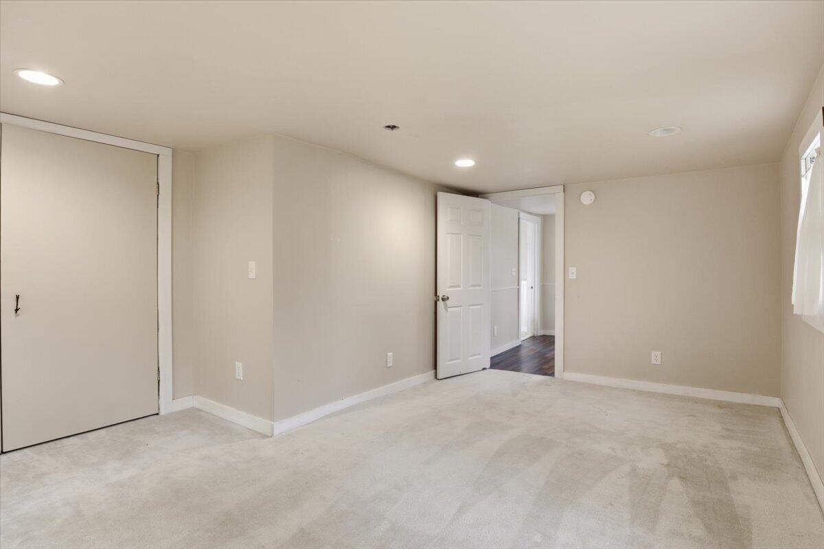 82 Watermill Road Property Photo 32