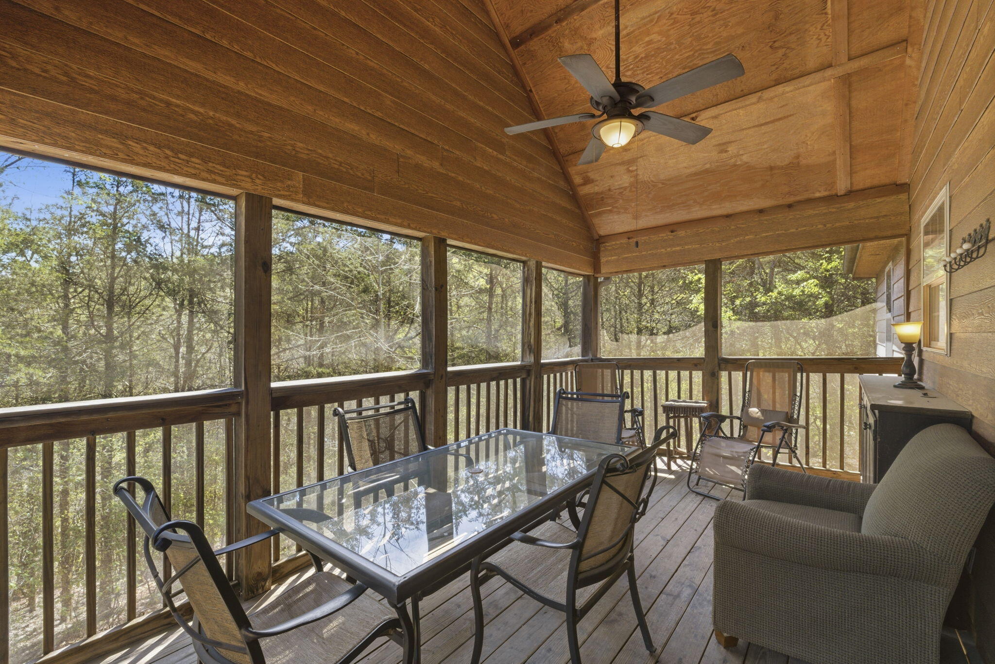 412 Baldknobber Drive Property Photo 3