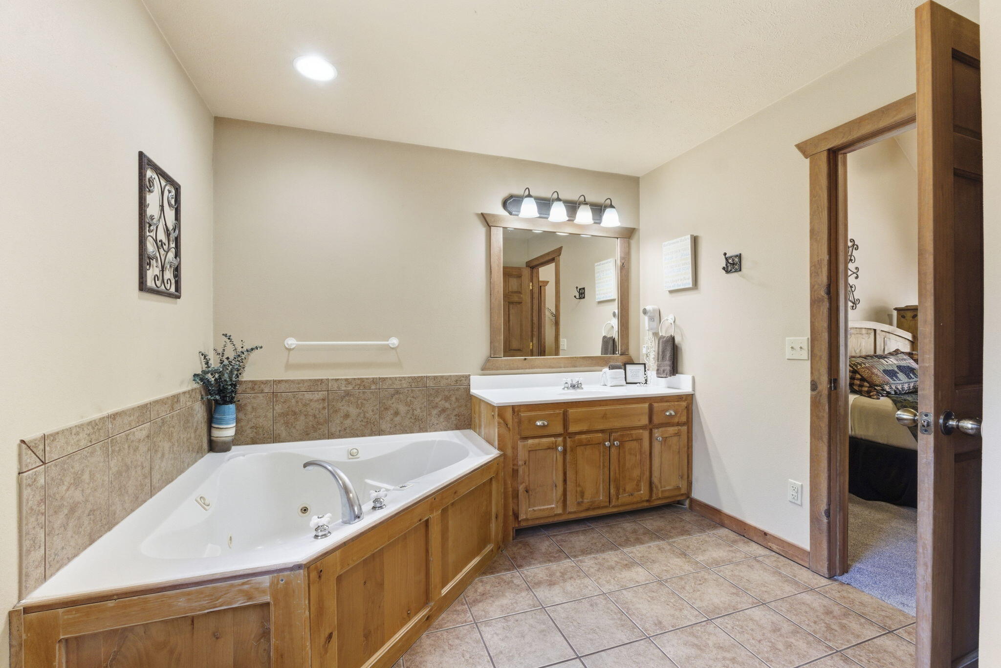 412 Baldknobber Drive Property Photo 13