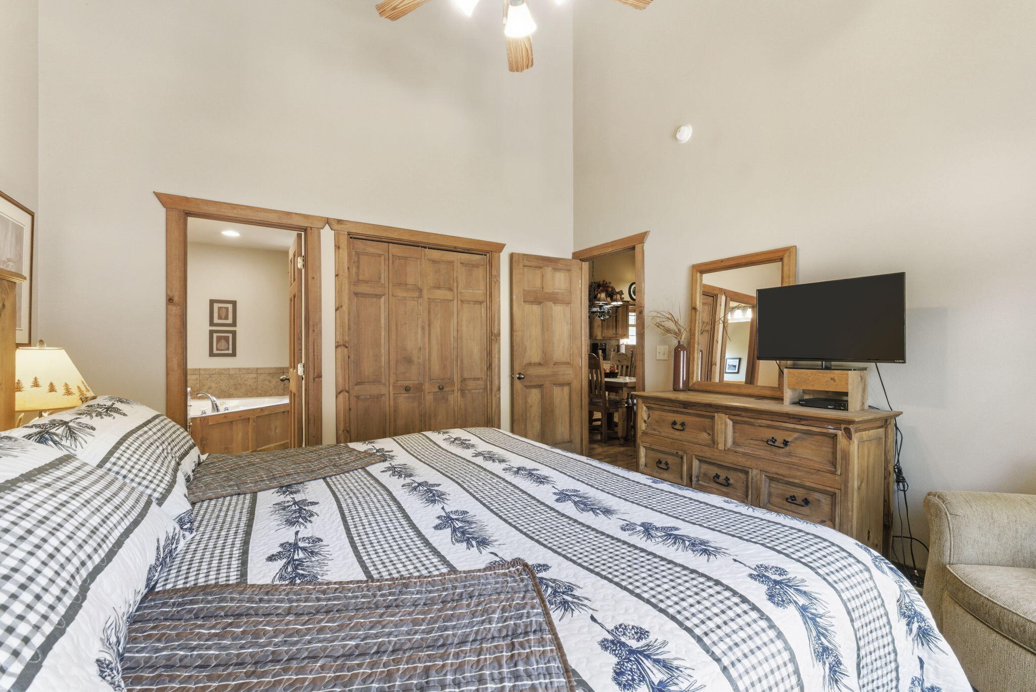 412 Baldknobber Drive Property Photo 15