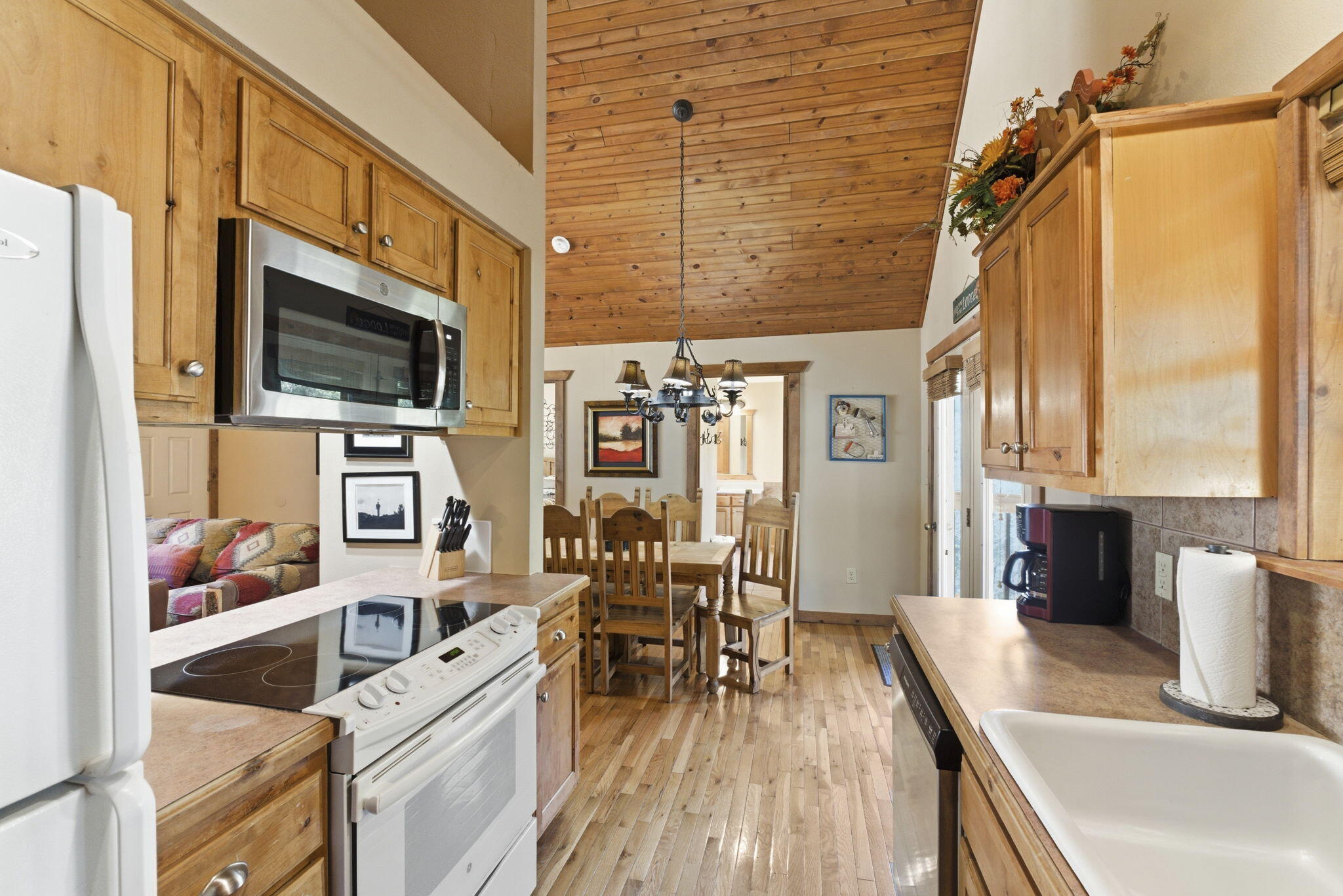 412 Baldknobber Drive Property Photo 24