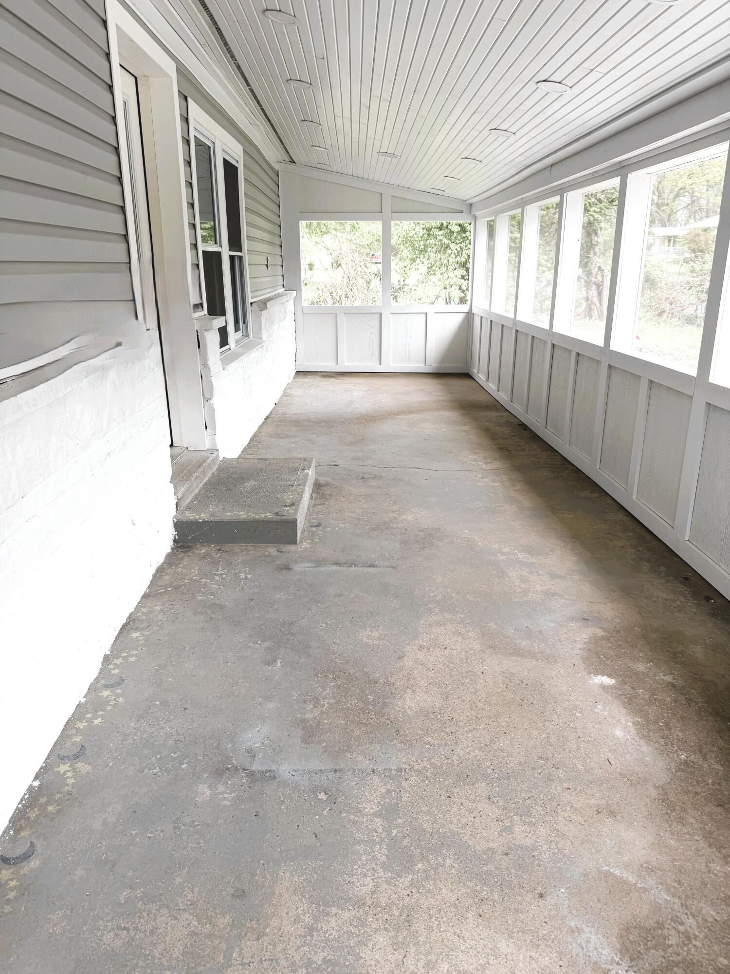 910 North Ash Street Property Photo 19