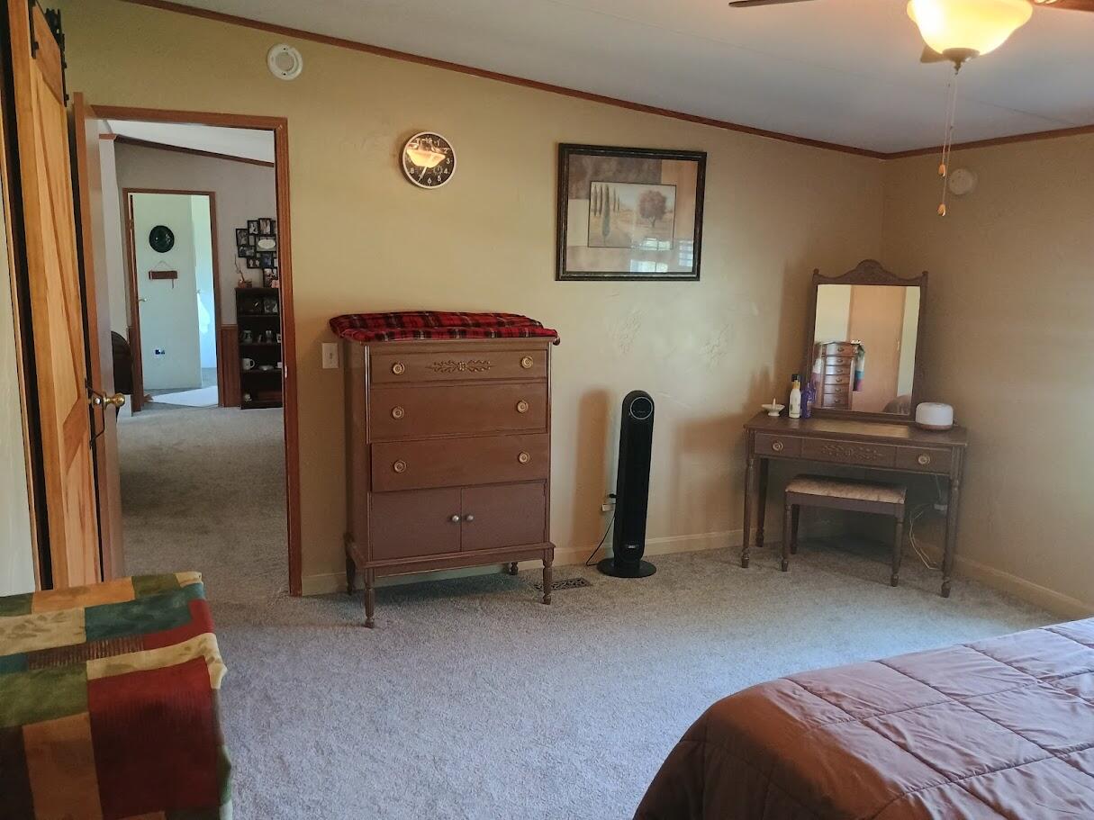 46 Private Road 160-190 Property Photo 15