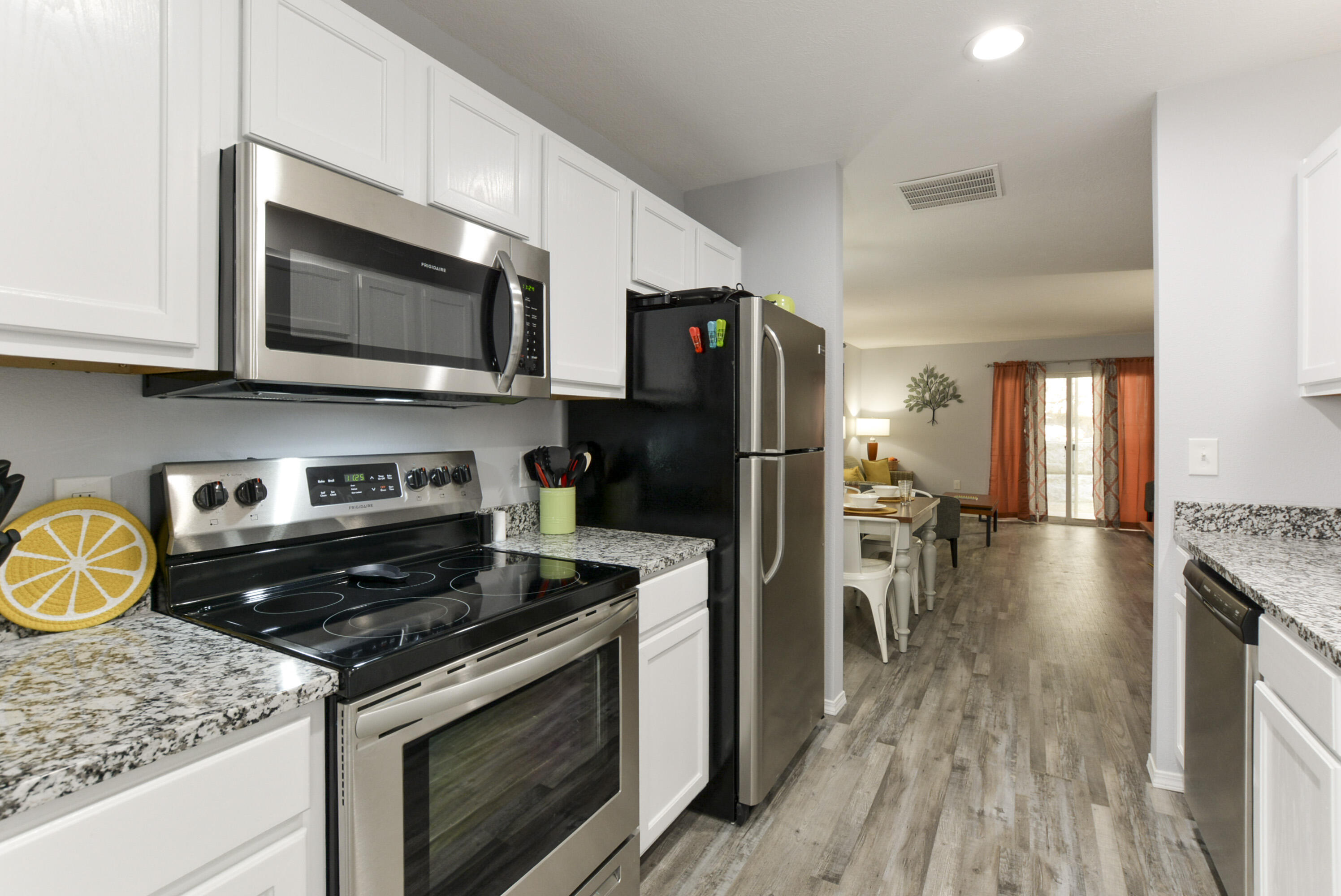 2914 Vineyards Parkway 1-4 Property Photo 13