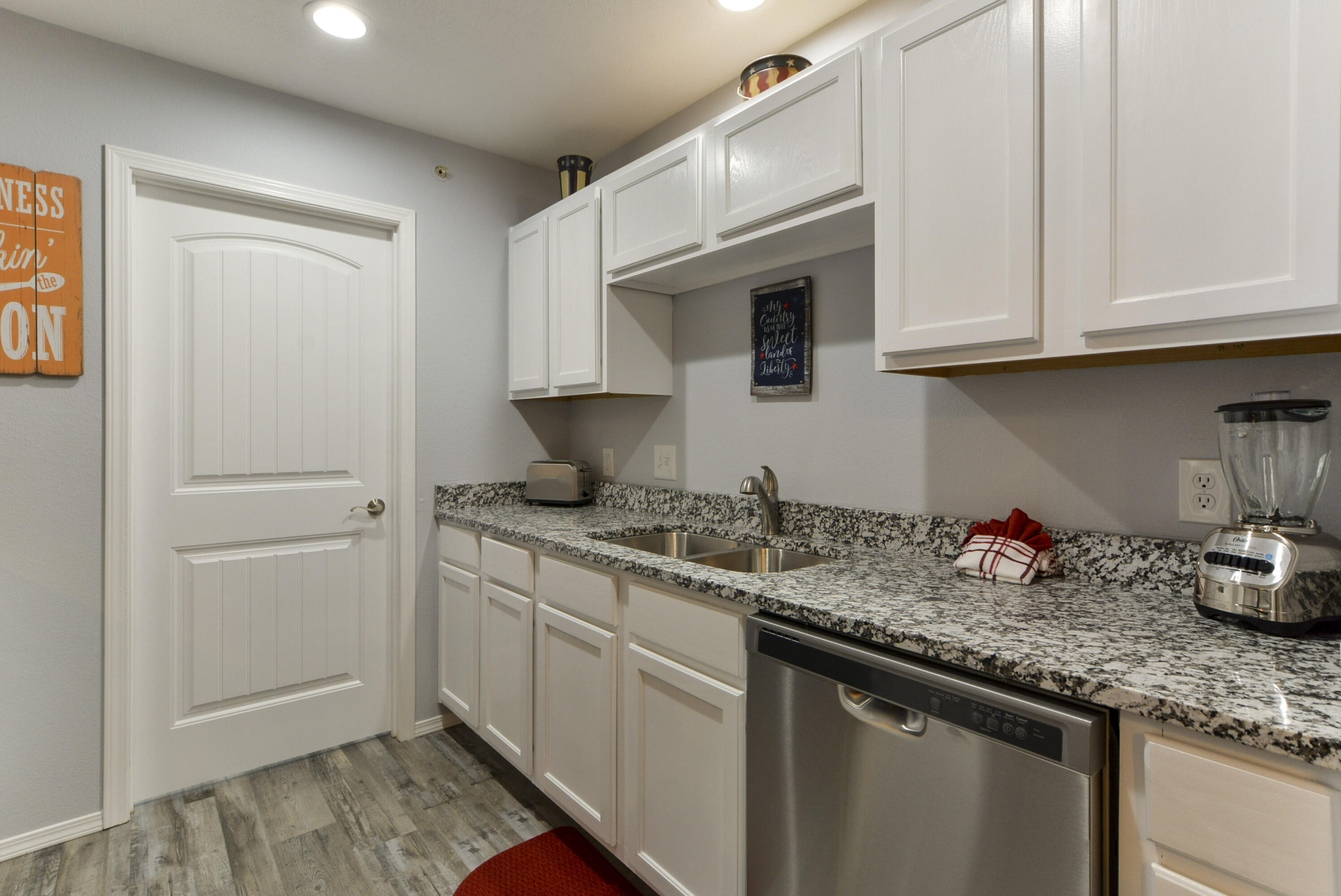 2914 Vineyards Parkway 1-4 Property Photo 25