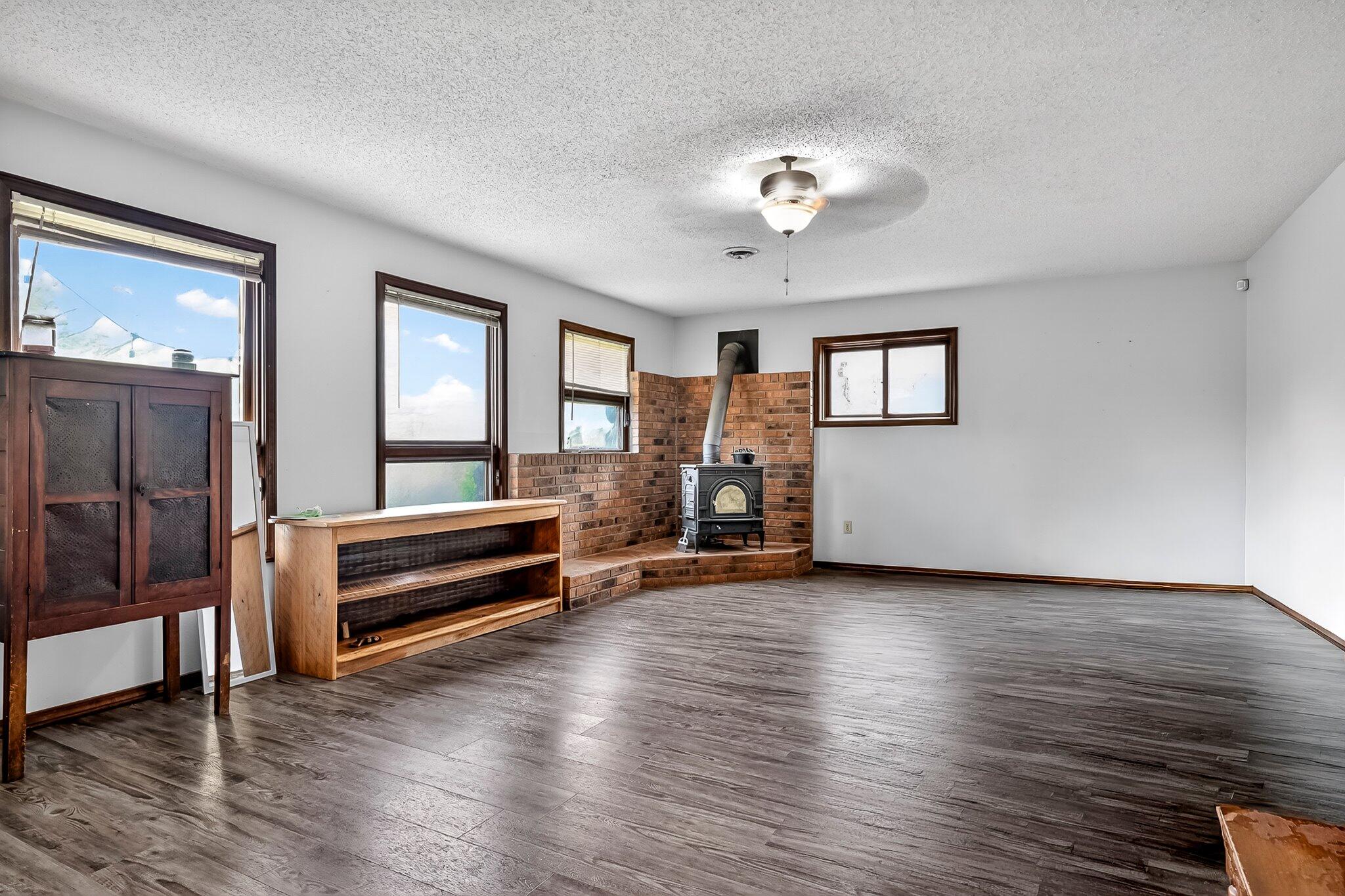 3369 East Foxtail Lane Property Photo 6