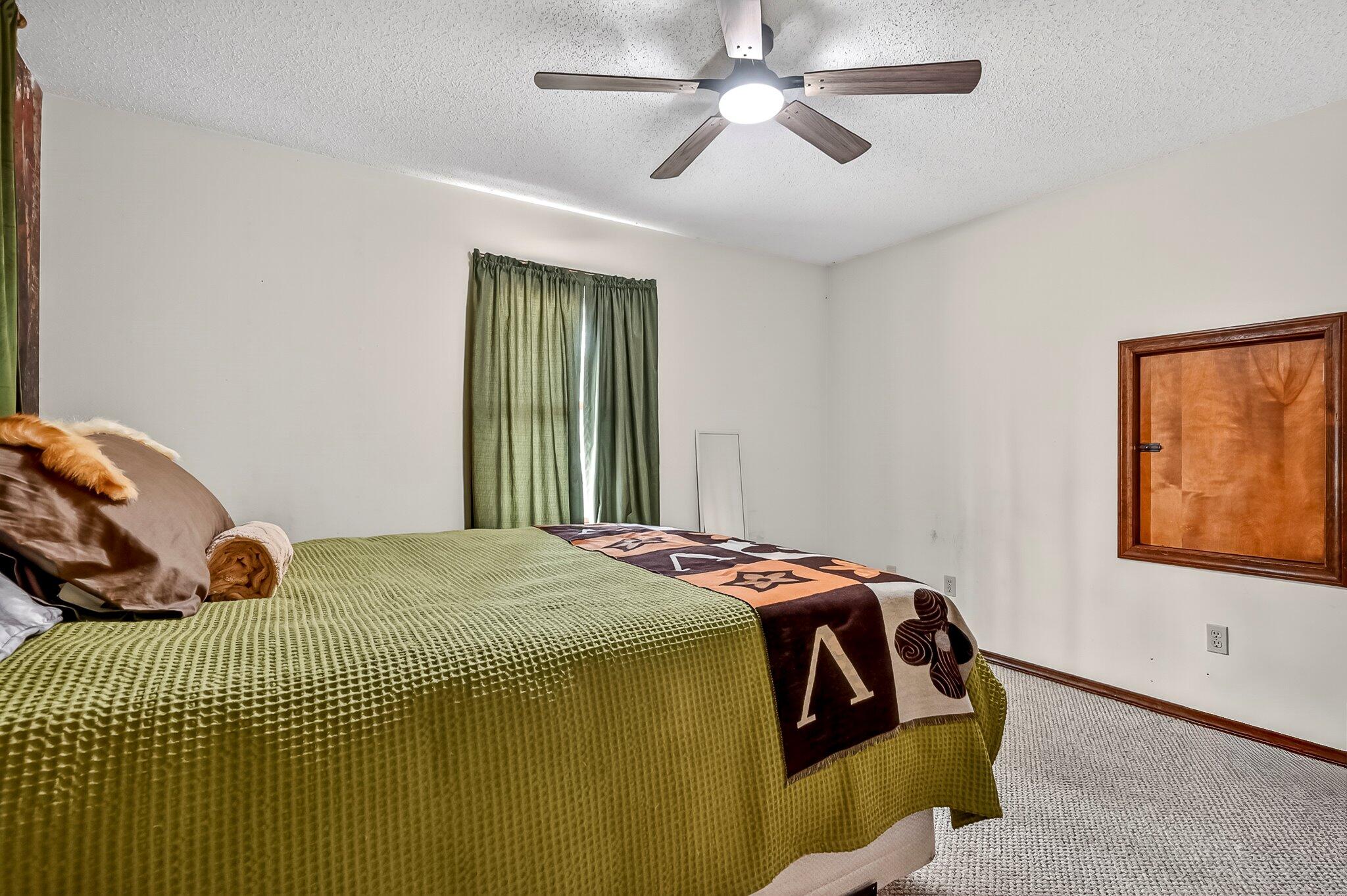 3369 East Foxtail Lane Property Photo 17