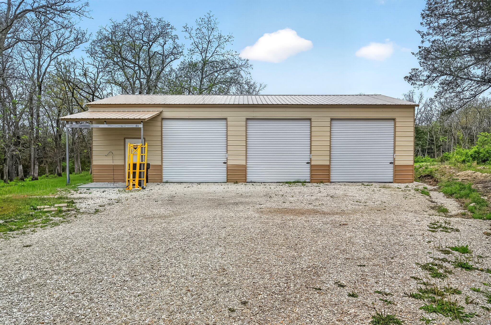 3369 East Foxtail Lane Property Photo 23