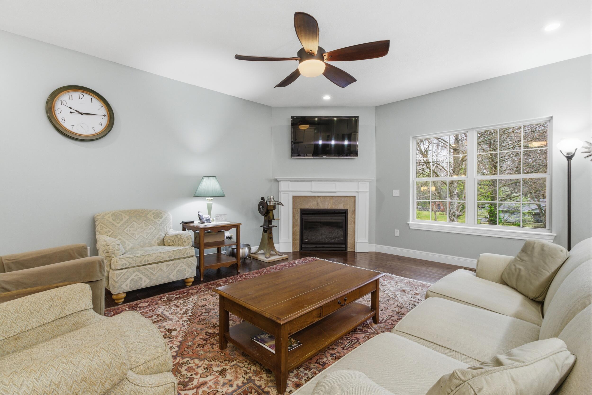 5618 East Pearson Parkway Property Photo 7