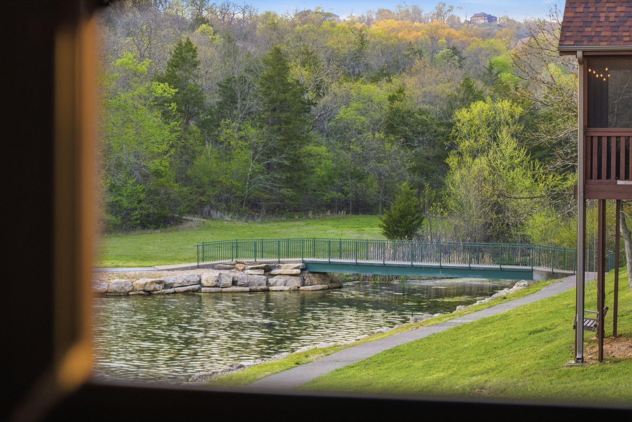 75 Pool Side Way Property Photo 9