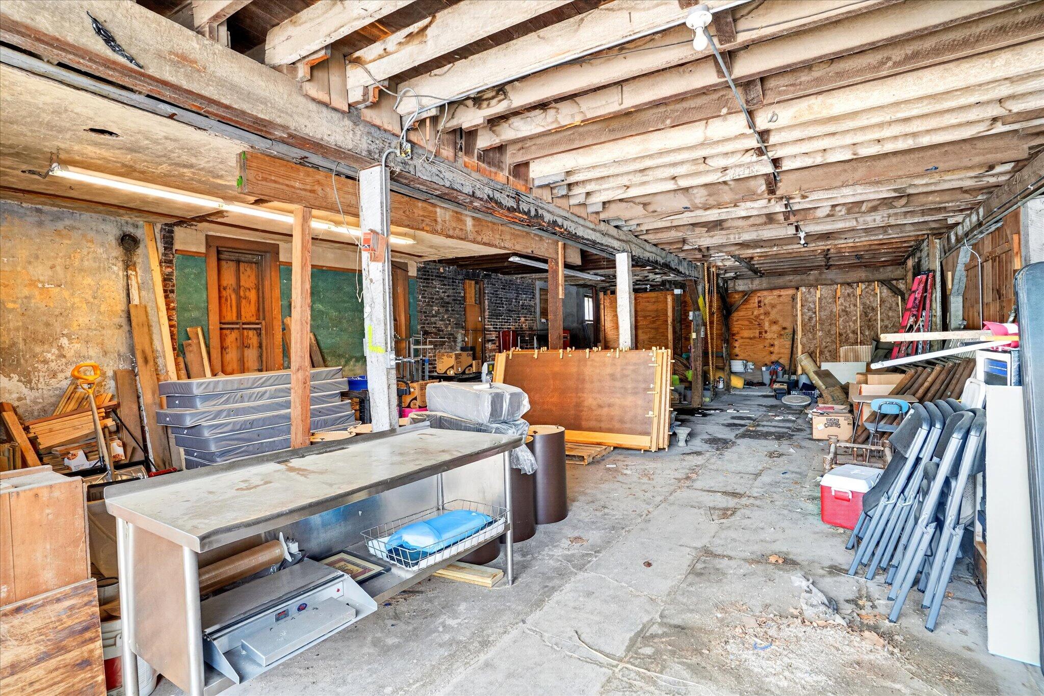 33 West Olive Street Property Photo 40
