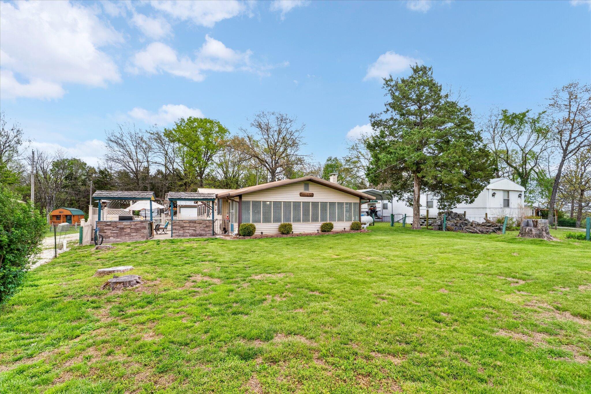 22141 County Road 271 Property Photo 3