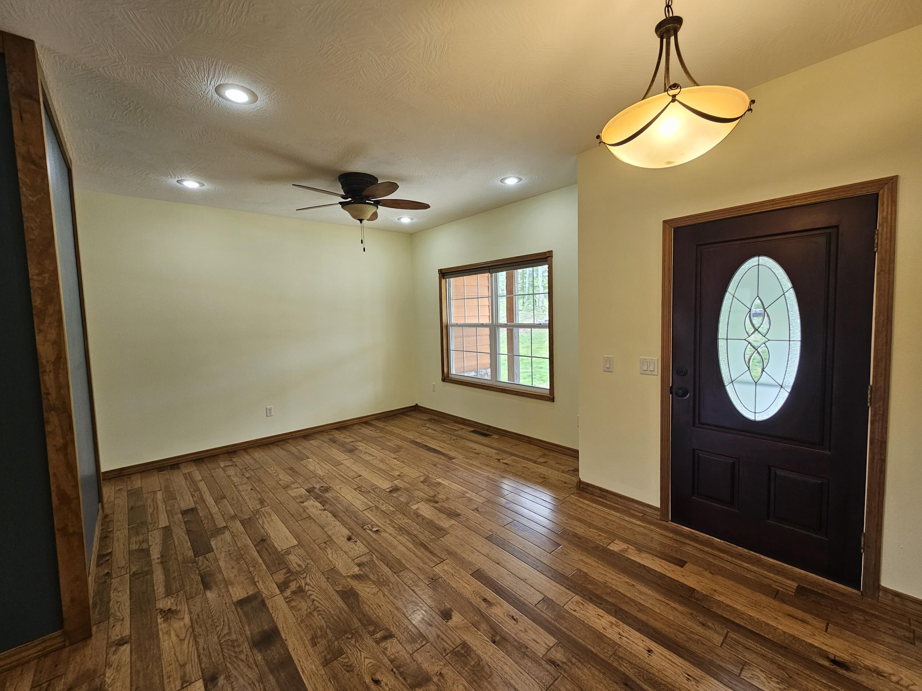 633 East Mountain Drive Property Photo 29