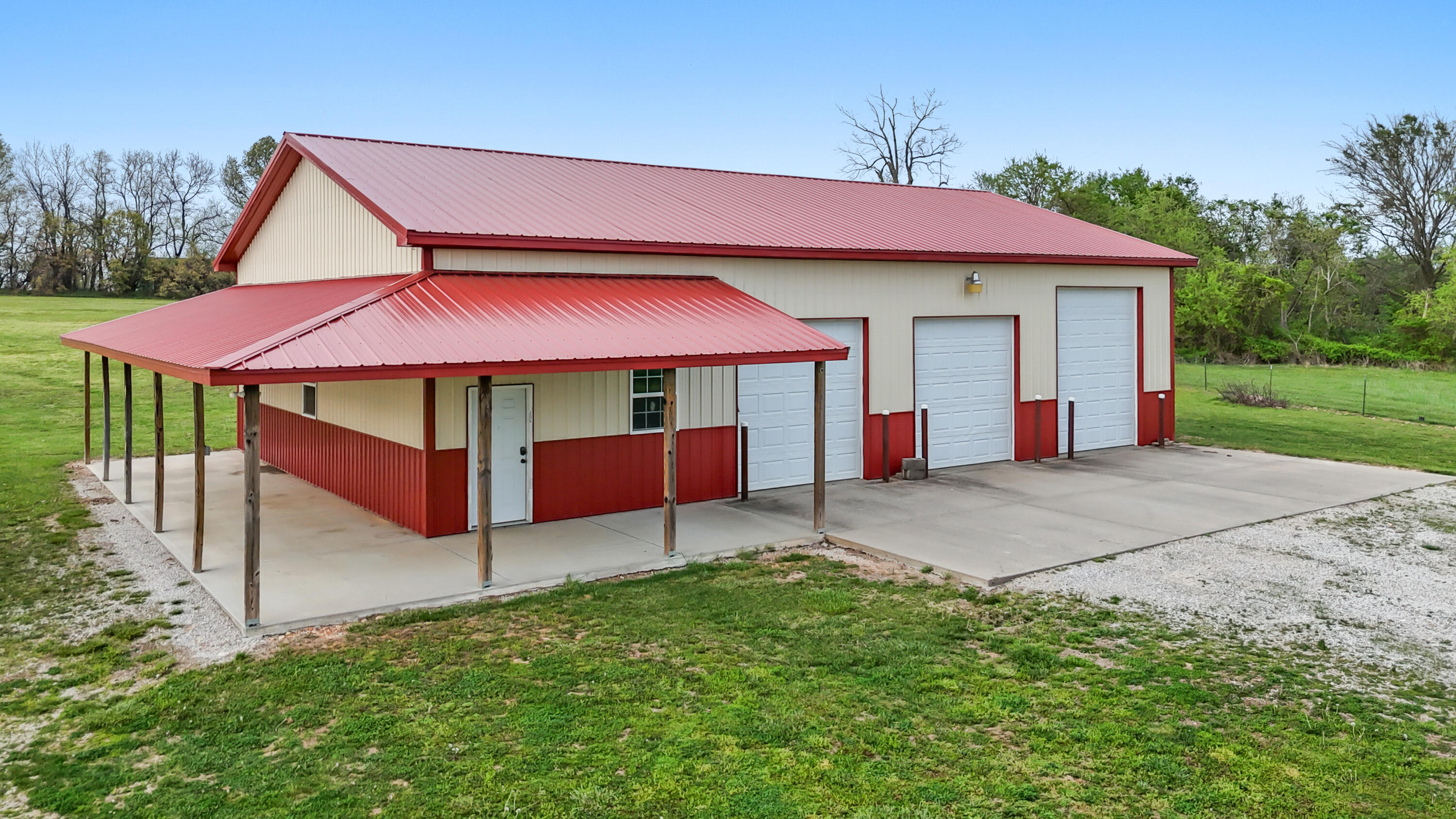 19348 State Highway 76 Property Photo 13