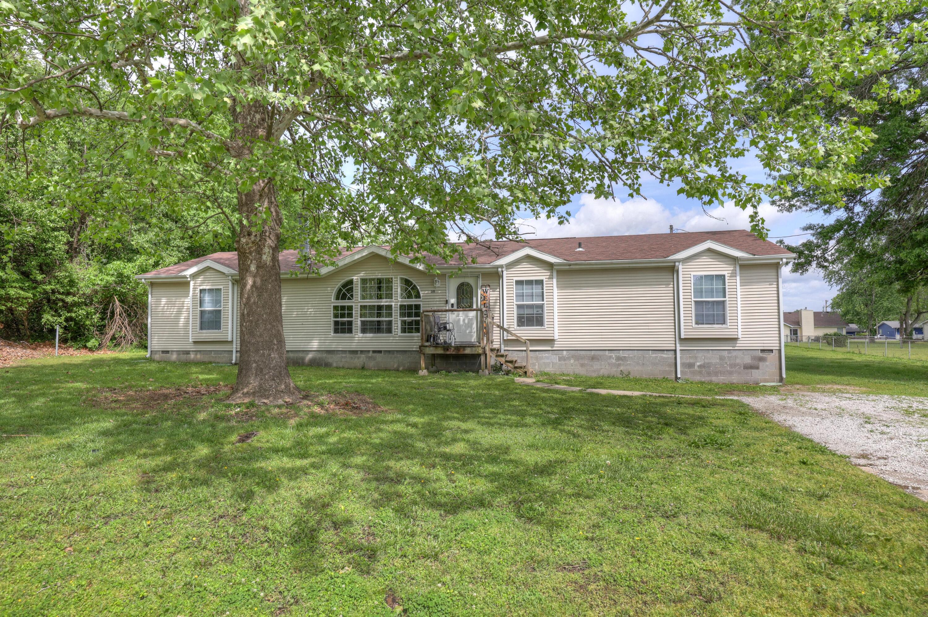 311 Miller Street Property Photo 2