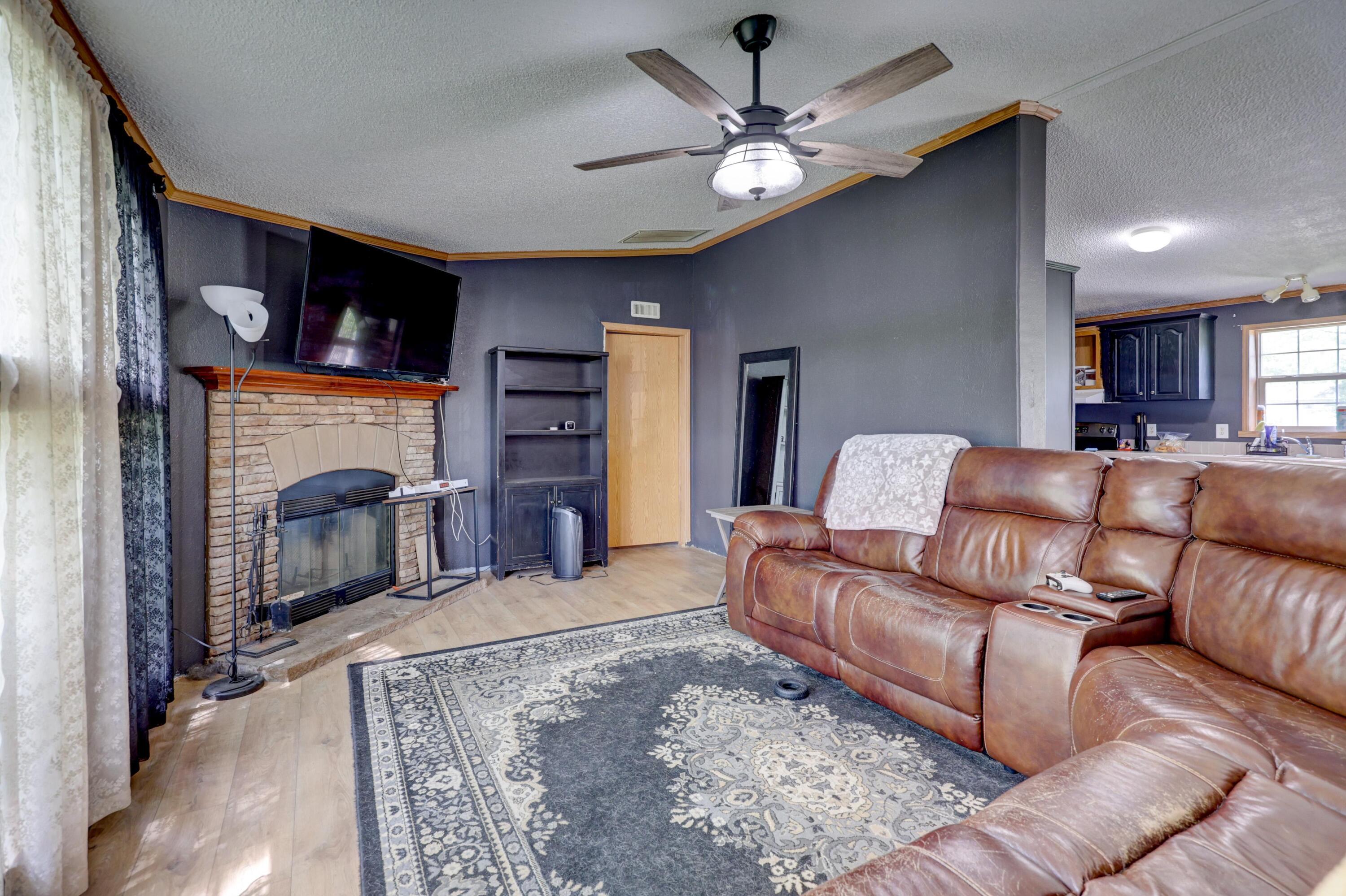 311 Miller Street Property Photo 9